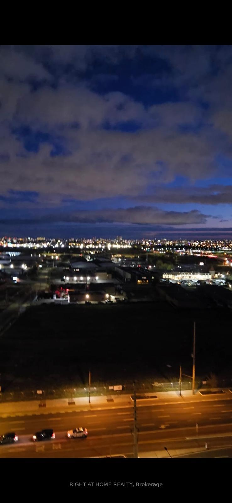 Photo 21 of Unit 1510, 2920 Highway 7 W, Vaughan, Concord — HOMEH