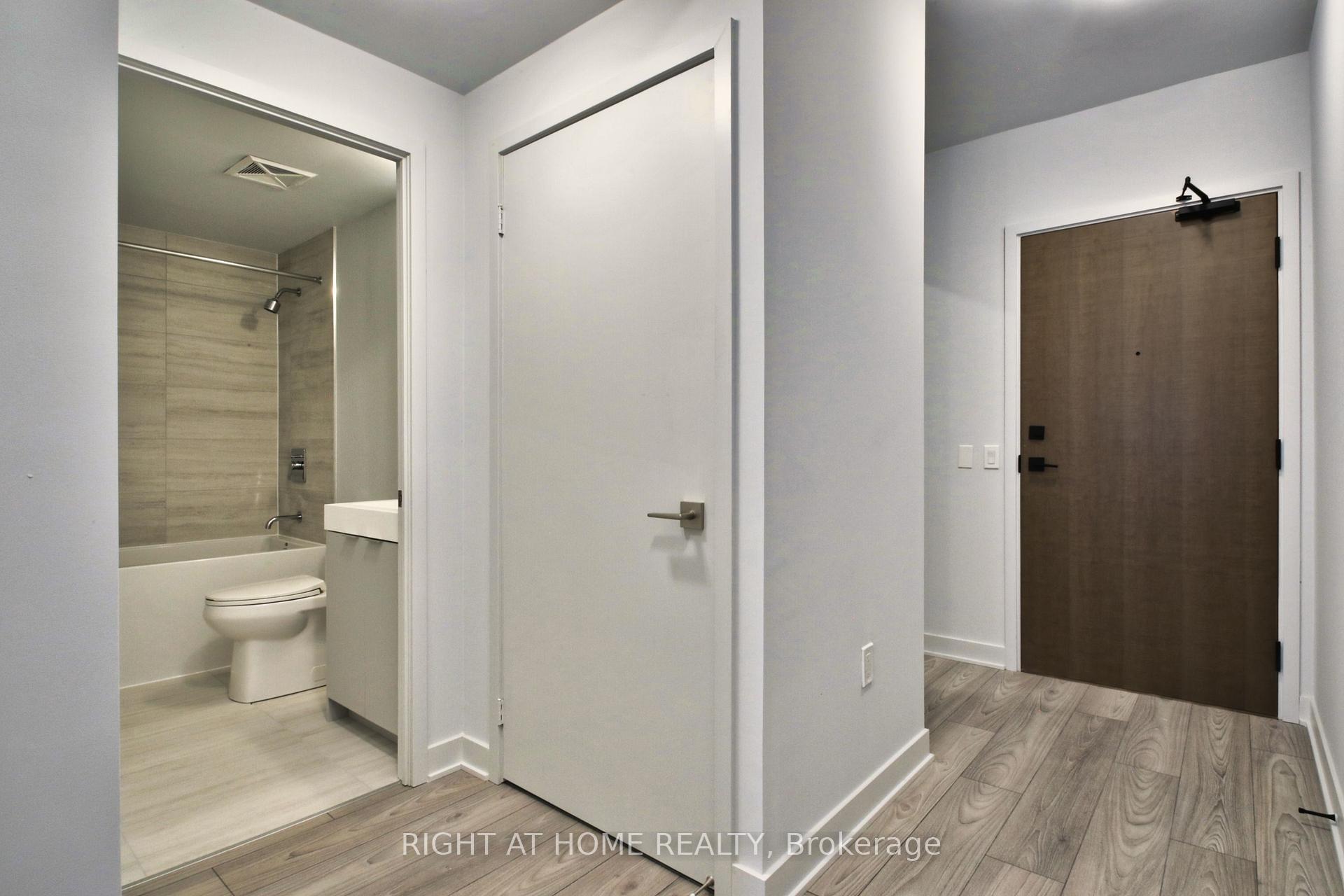 Photo 36 of Unit 1510, 2920 Highway 7 W, Vaughan, Concord — HOMEH
