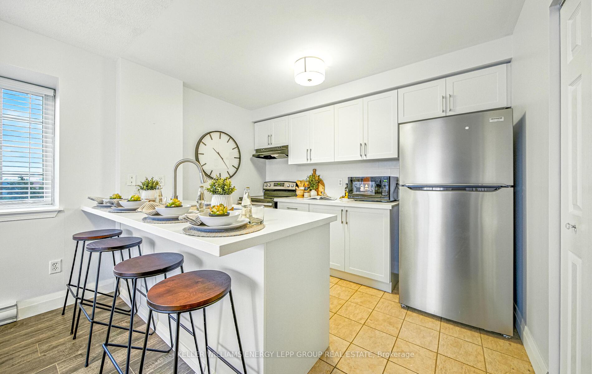 Photo 1 of Unit 301, 91 Aspen Springs Drive, Clarington, Bowmanville — HOMEH