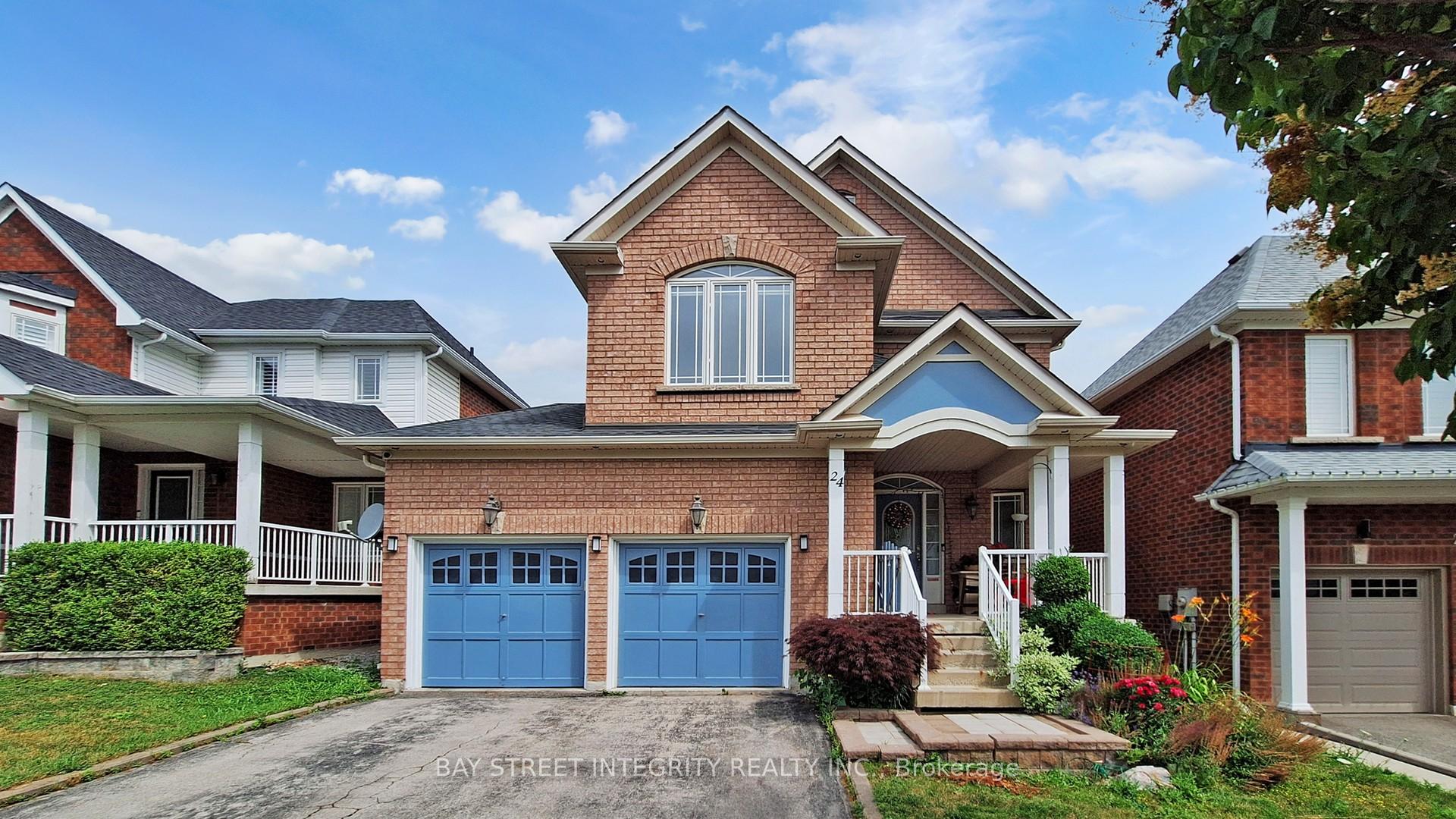 Photo 1 of 24 Ian Drive, Georgina, Keswick South — HOMEH