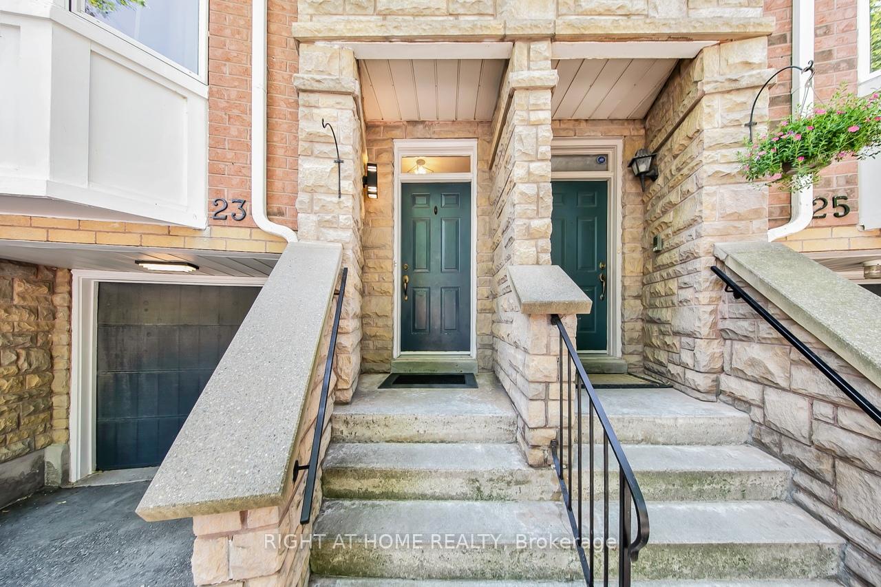 Photo 1 of 23 Michael Way, Markham, Buttonville — HOMEH