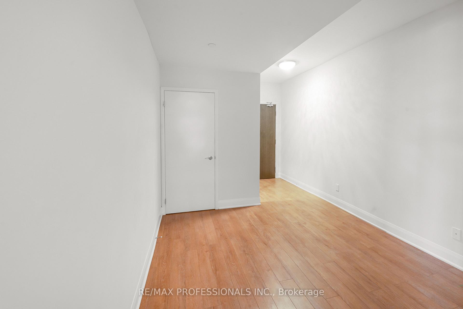 Photo 10 of Unit #3407, 2900 Highway 7 Road, Vaughan, Concord — HOMEH