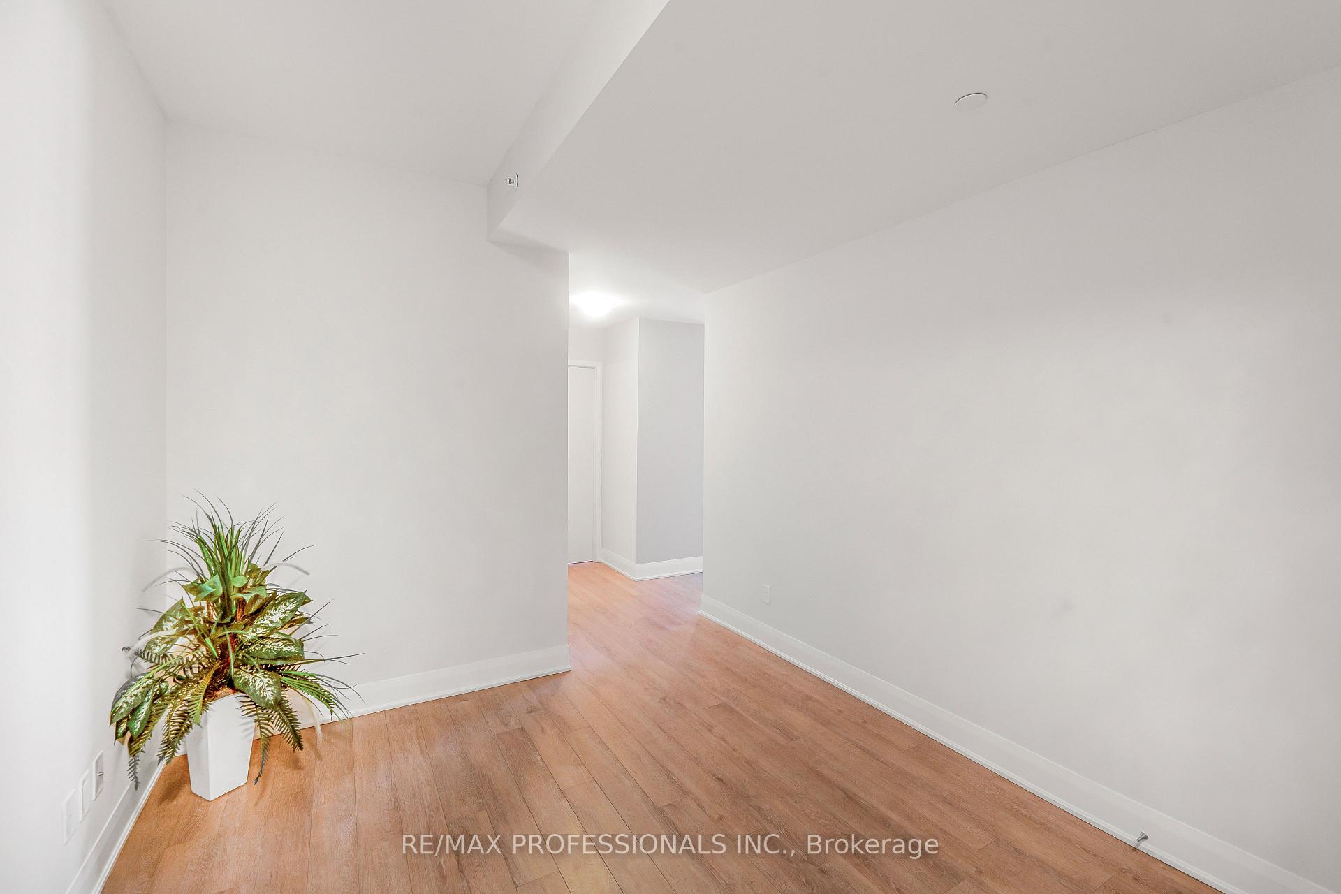 Photo 11 of Unit #3407, 2900 Highway 7 Road, Vaughan, Concord — HOMEH