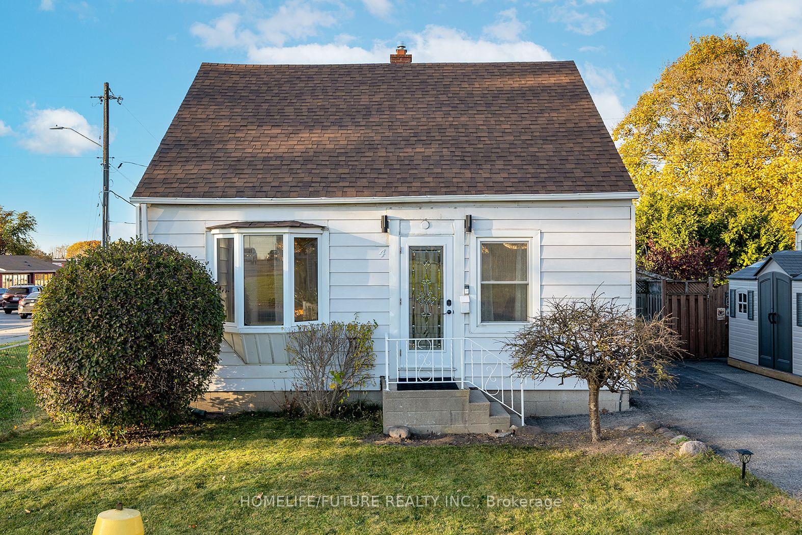 Photo 1 of 4 Birch Crescent, Ajax, Central — HOMEH