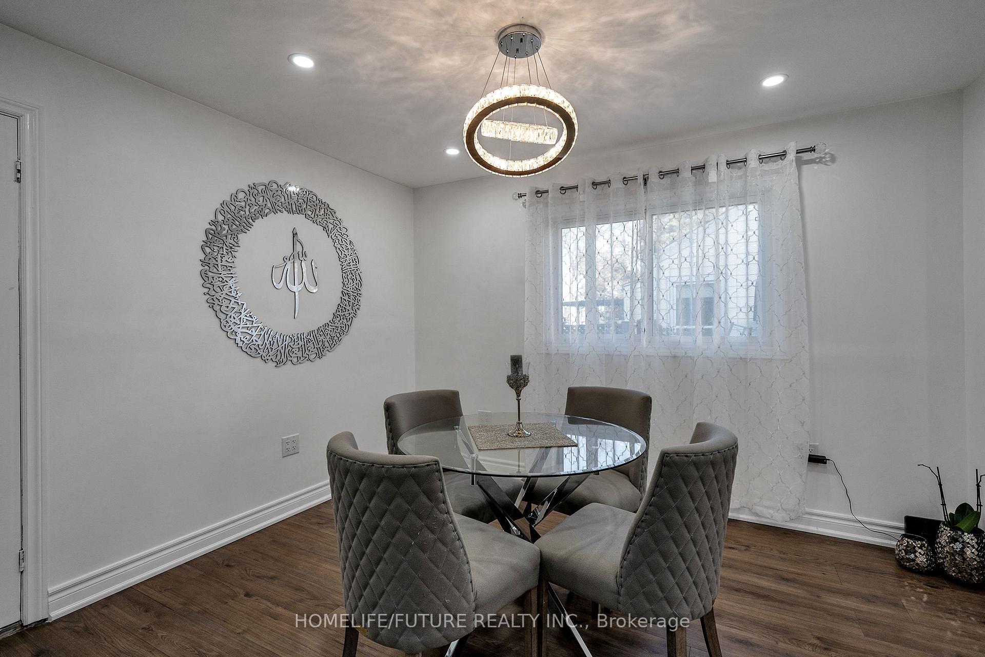 Photo 9 of 4 Birch Crescent, Ajax, Central — HOMEH