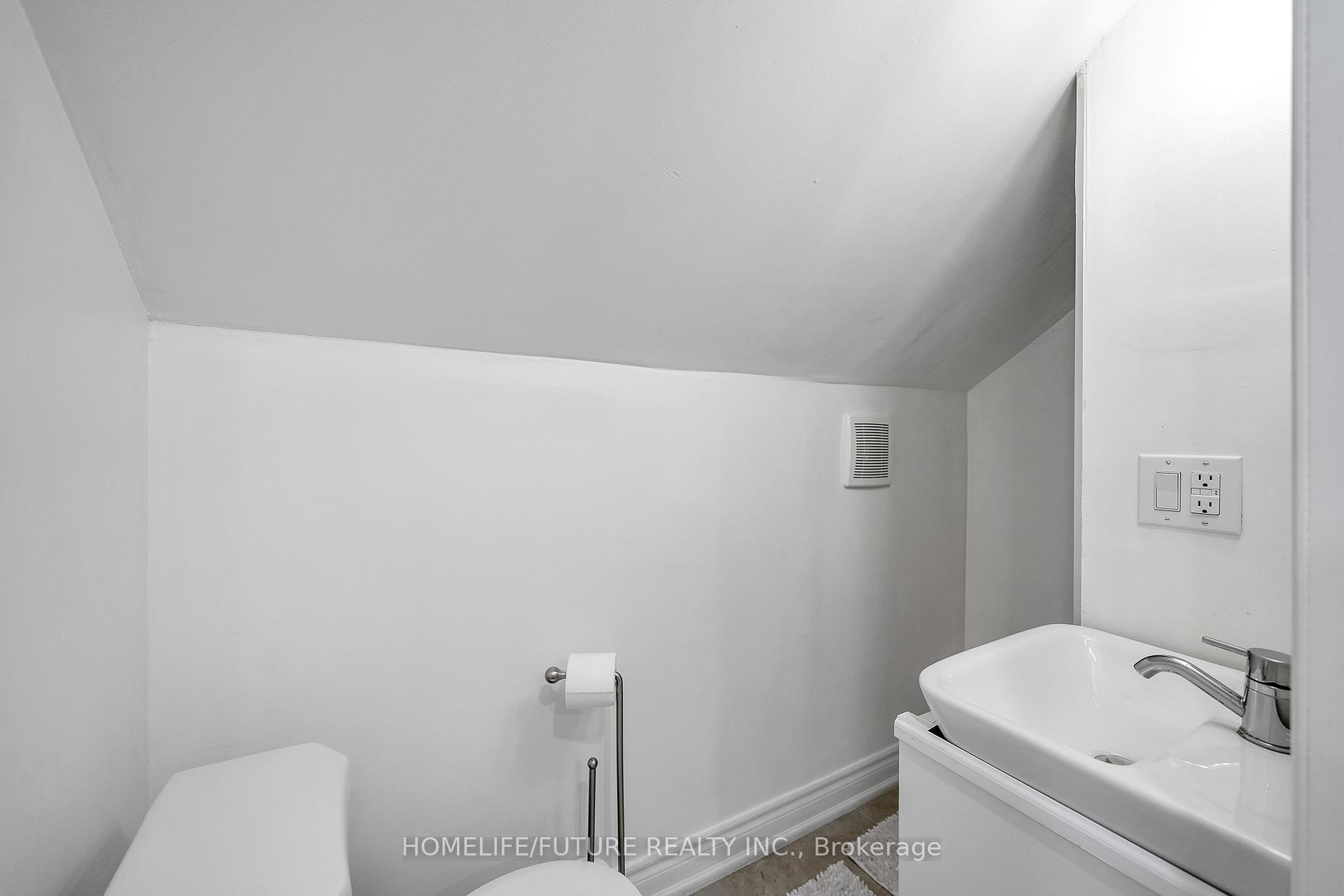 Photo 19 of 4 Birch Crescent, Ajax, Central — HOMEH