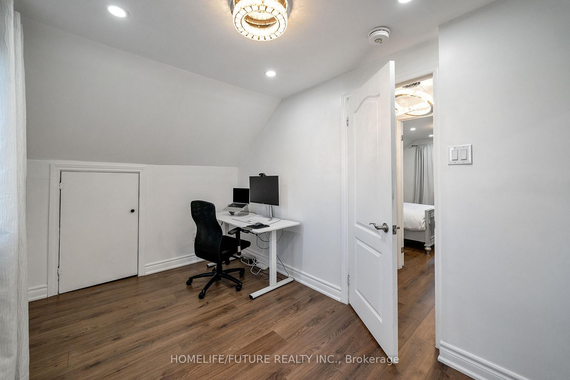 Photo 21 of 4 Birch Crescent, Ajax, Central — HOMEH