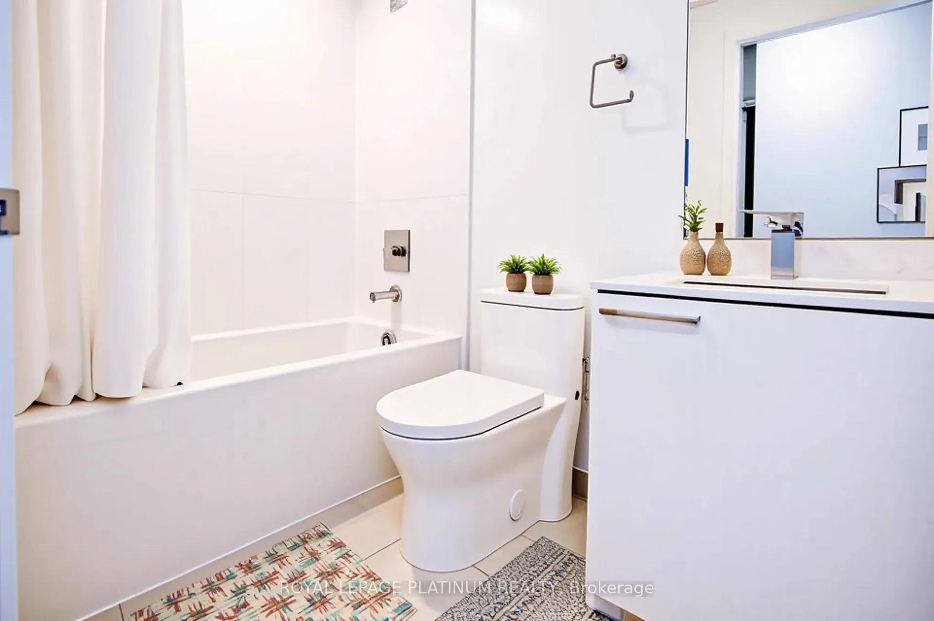 Photo 6 of Unit 302, 260 Malta Avenue, Brampton, Fletcher's Creek South — HOMEH