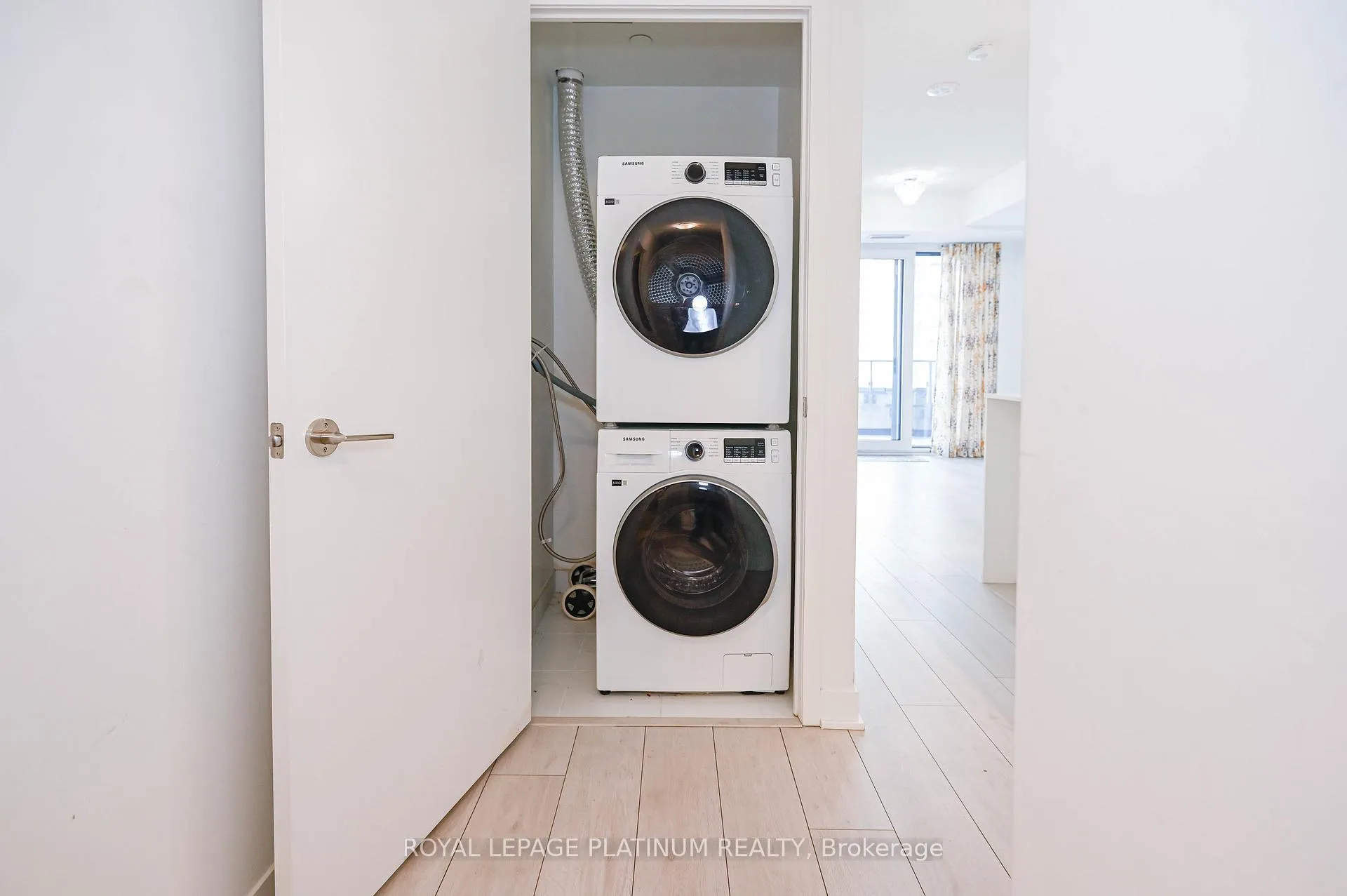 Photo 9 of Unit 302, 260 Malta Avenue, Brampton, Fletcher's Creek South — HOMEH