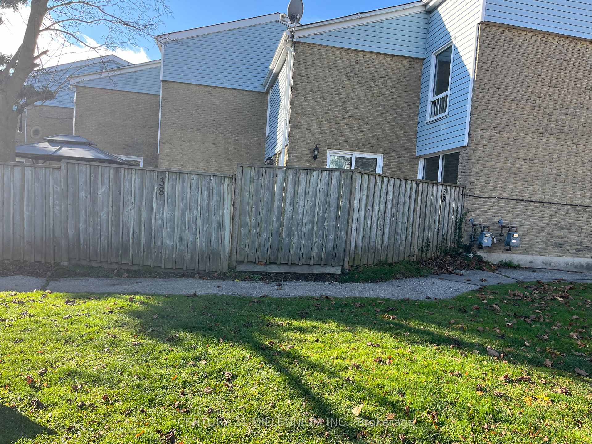Photo 9 of Unit 38, 33 Burns Drive, Guelph, Riverside Park — HOMEH