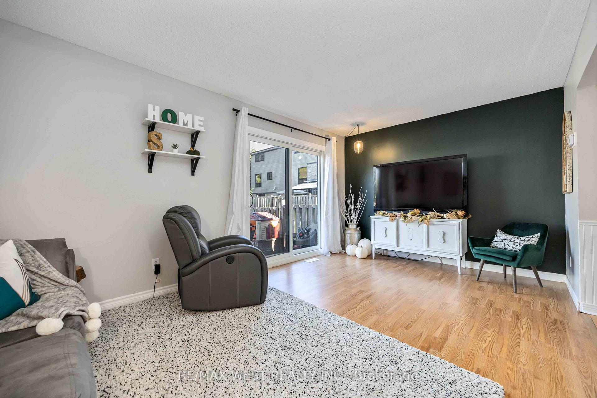 Photo 12 of Unit E8, 221 Ormond Drive, Oshawa, Samac — HOMEH