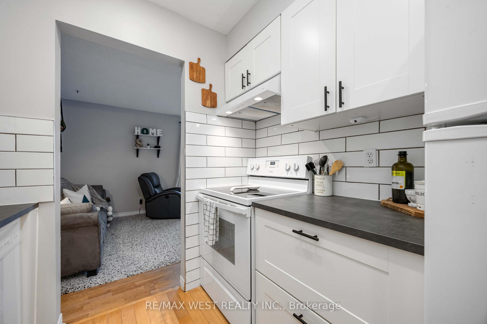 Photo 19 of Unit E8, 221 Ormond Drive, Oshawa, Samac — HOMEH