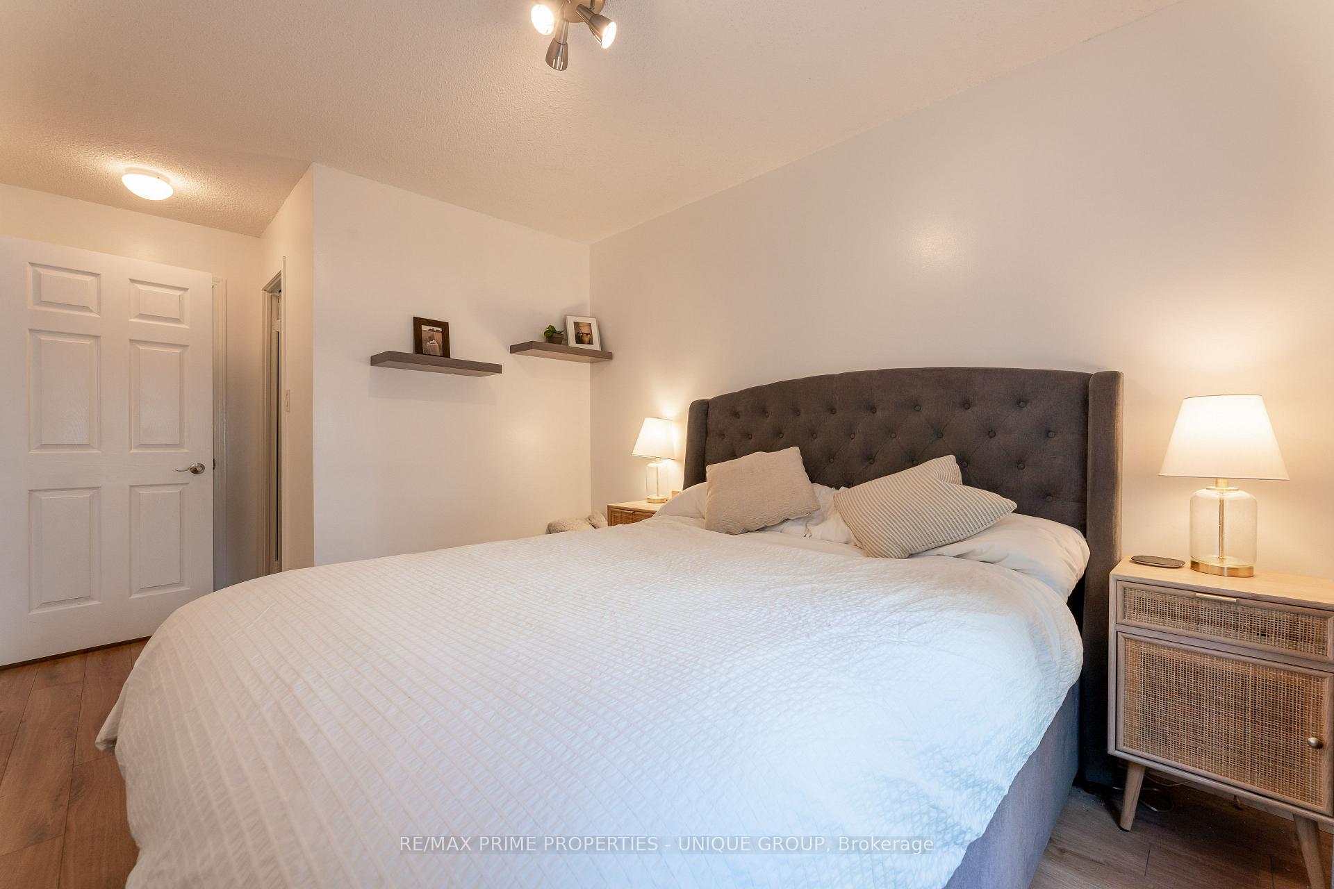 Photo 18 of Unit 211, 188 Redpath Avenue, Toronto, Mount Pleasant West — HOMEH