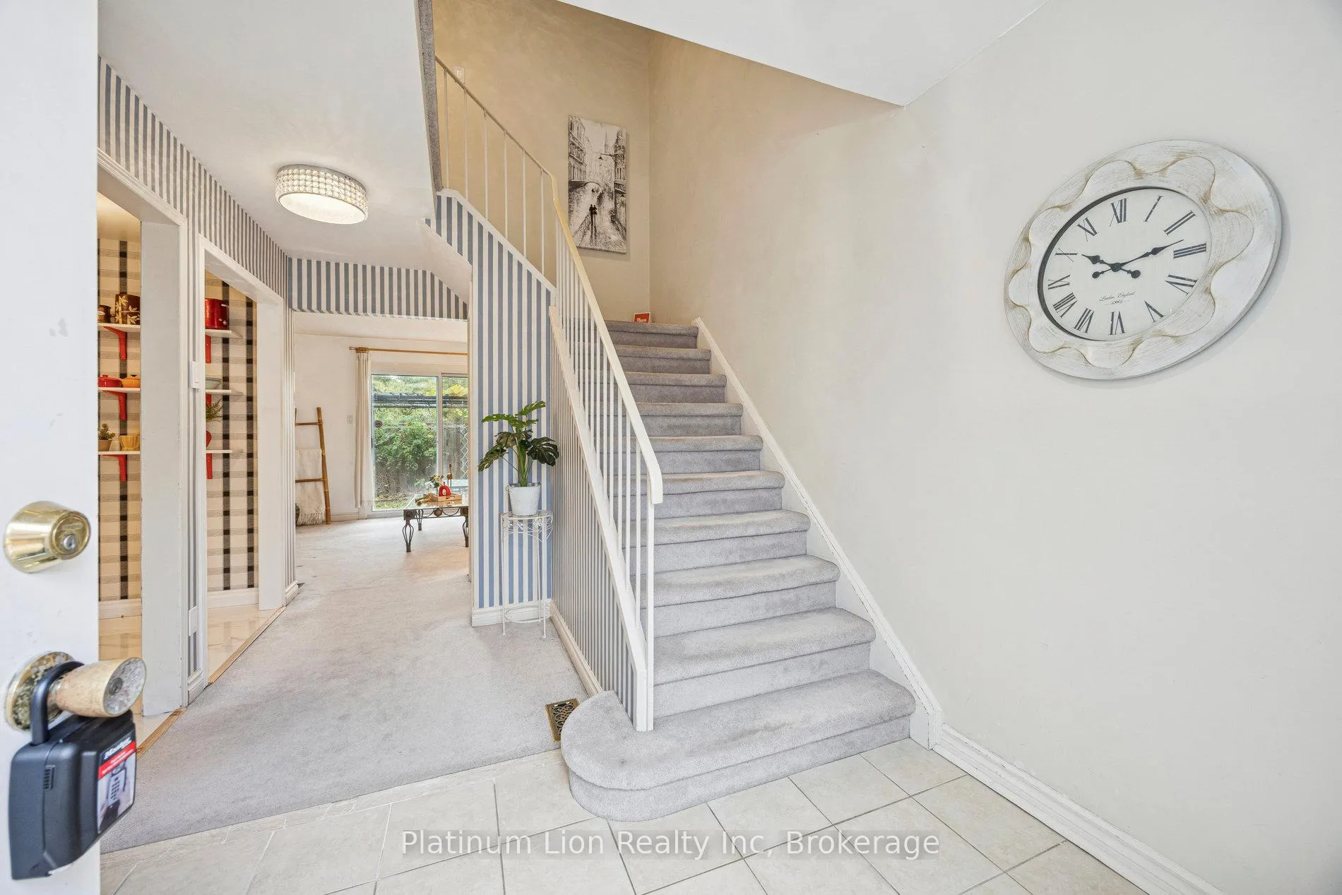 Photo 7 of 28 Reith Way, Markham, Aileen-Willowbrook — HOMEH