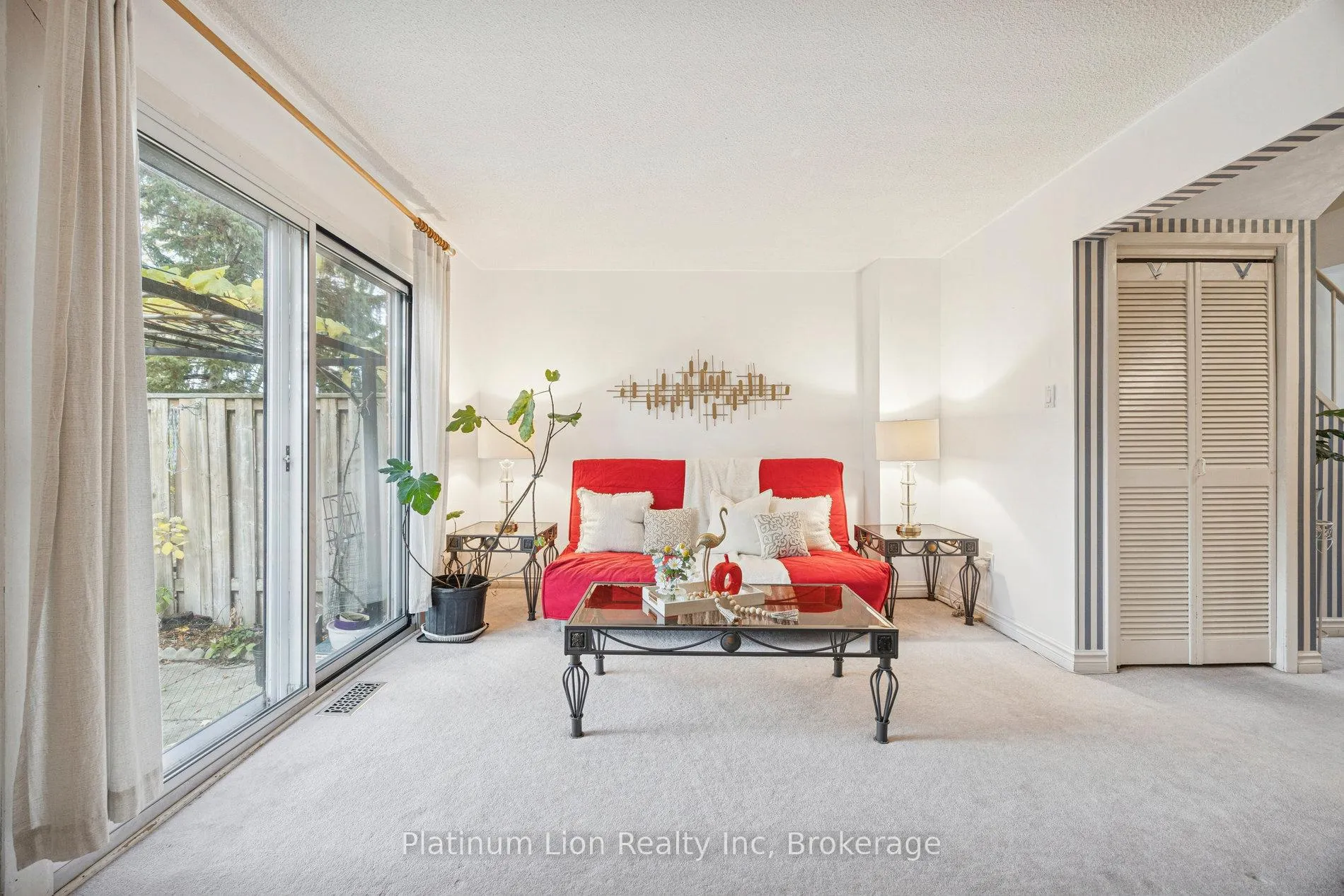 Photo 11 of 28 Reith Way, Markham, Aileen-Willowbrook — HOMEH