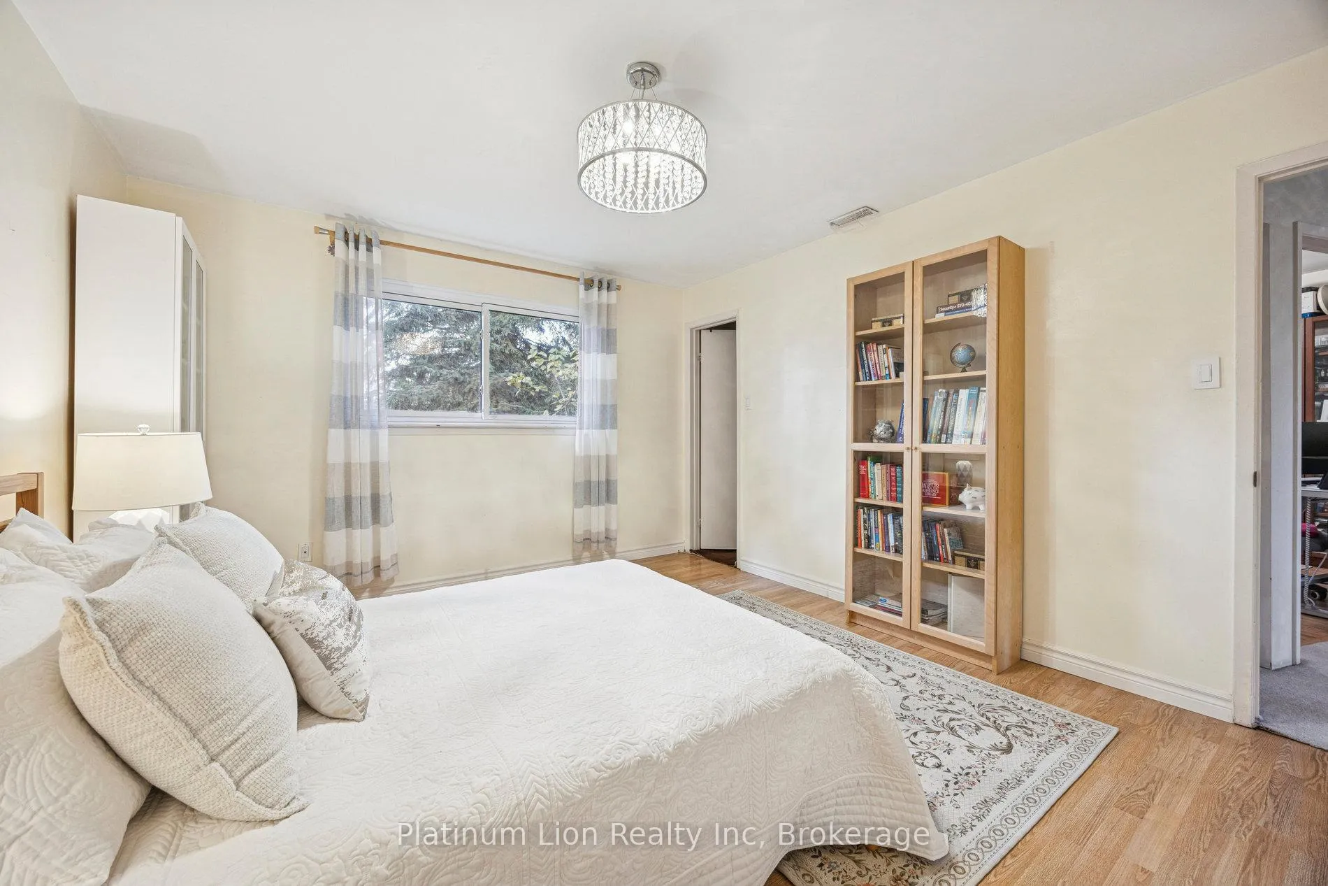Photo 24 of 28 Reith Way, Markham, Aileen-Willowbrook — HOMEH