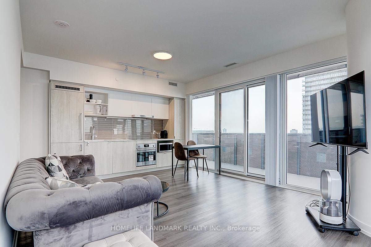 Photo 9 of Unit 3307, 138 Downes Street, Toronto, Waterfront Communities — HOMEH