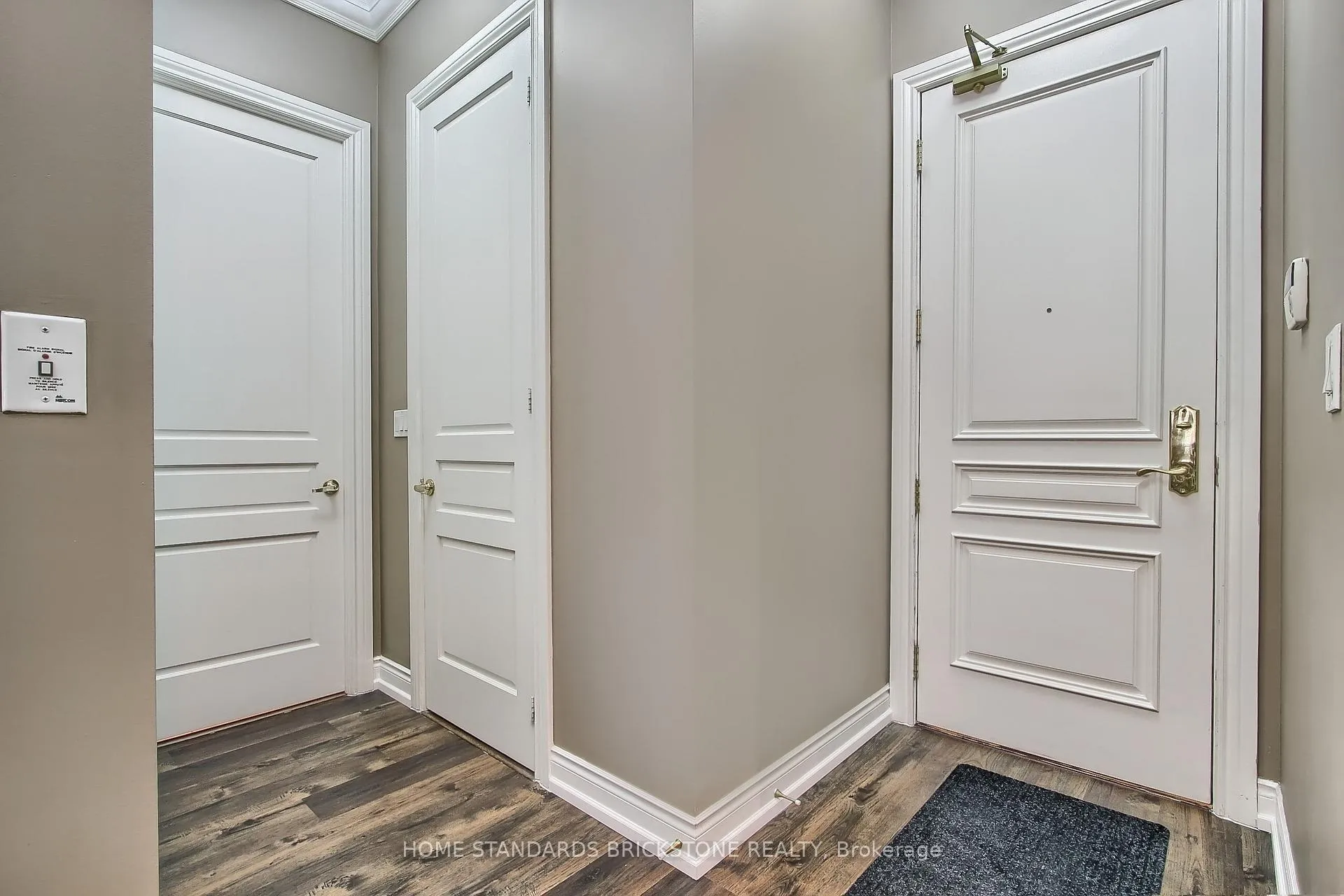 Photo 6 of Unit 115, 9225 Jane Street, Vaughan, Maple — HOMEH