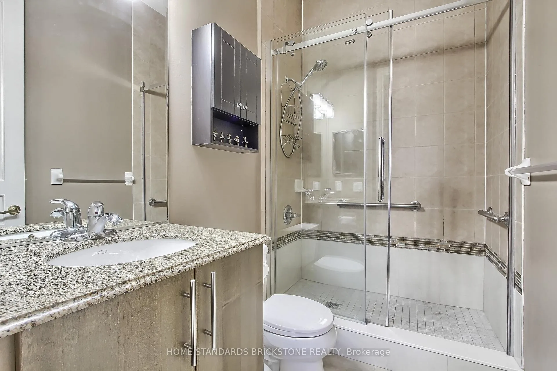 Photo 14 of Unit 115, 9225 Jane Street, Vaughan, Maple — HOMEH