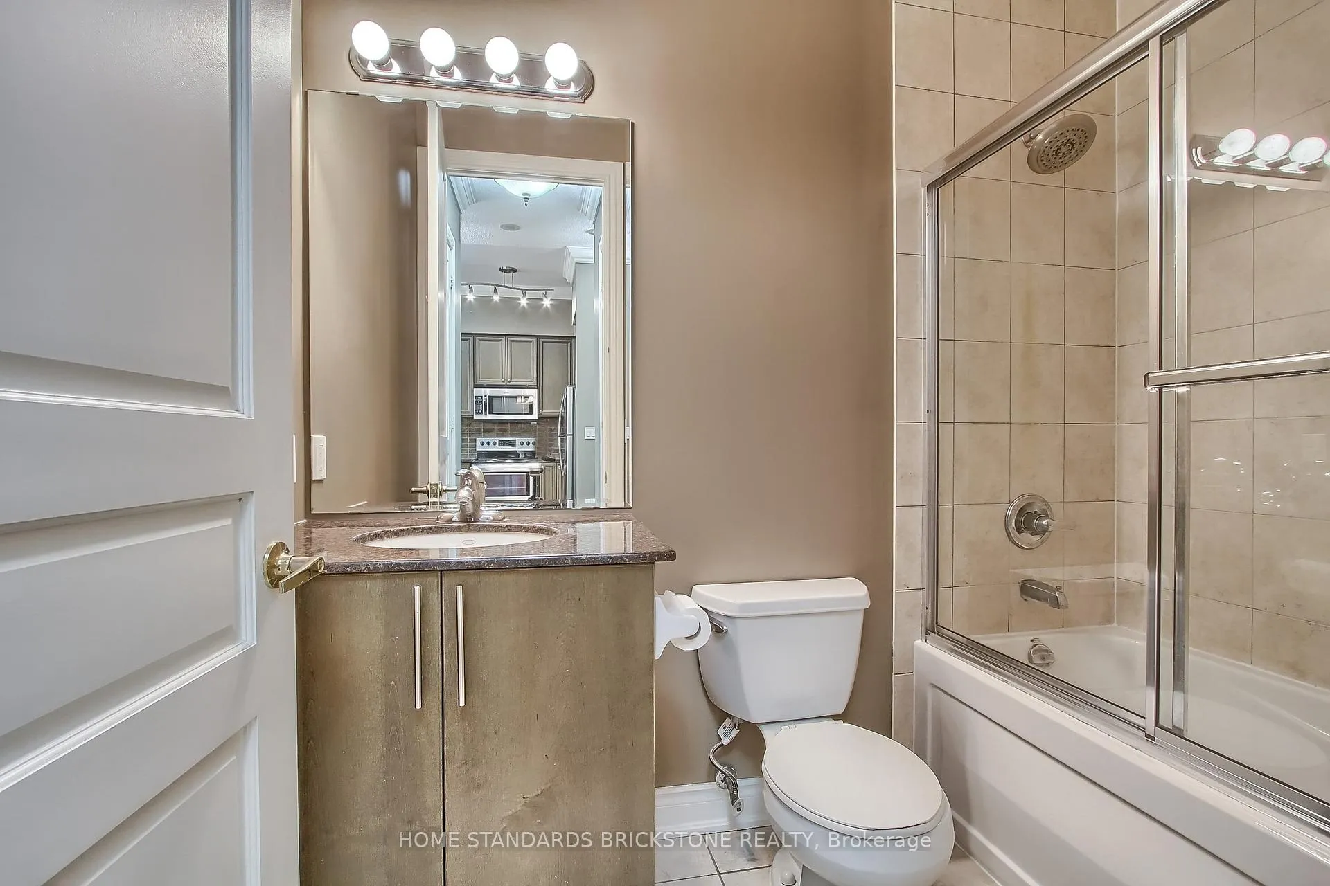 Photo 18 of Unit 115, 9225 Jane Street, Vaughan, Maple — HOMEH