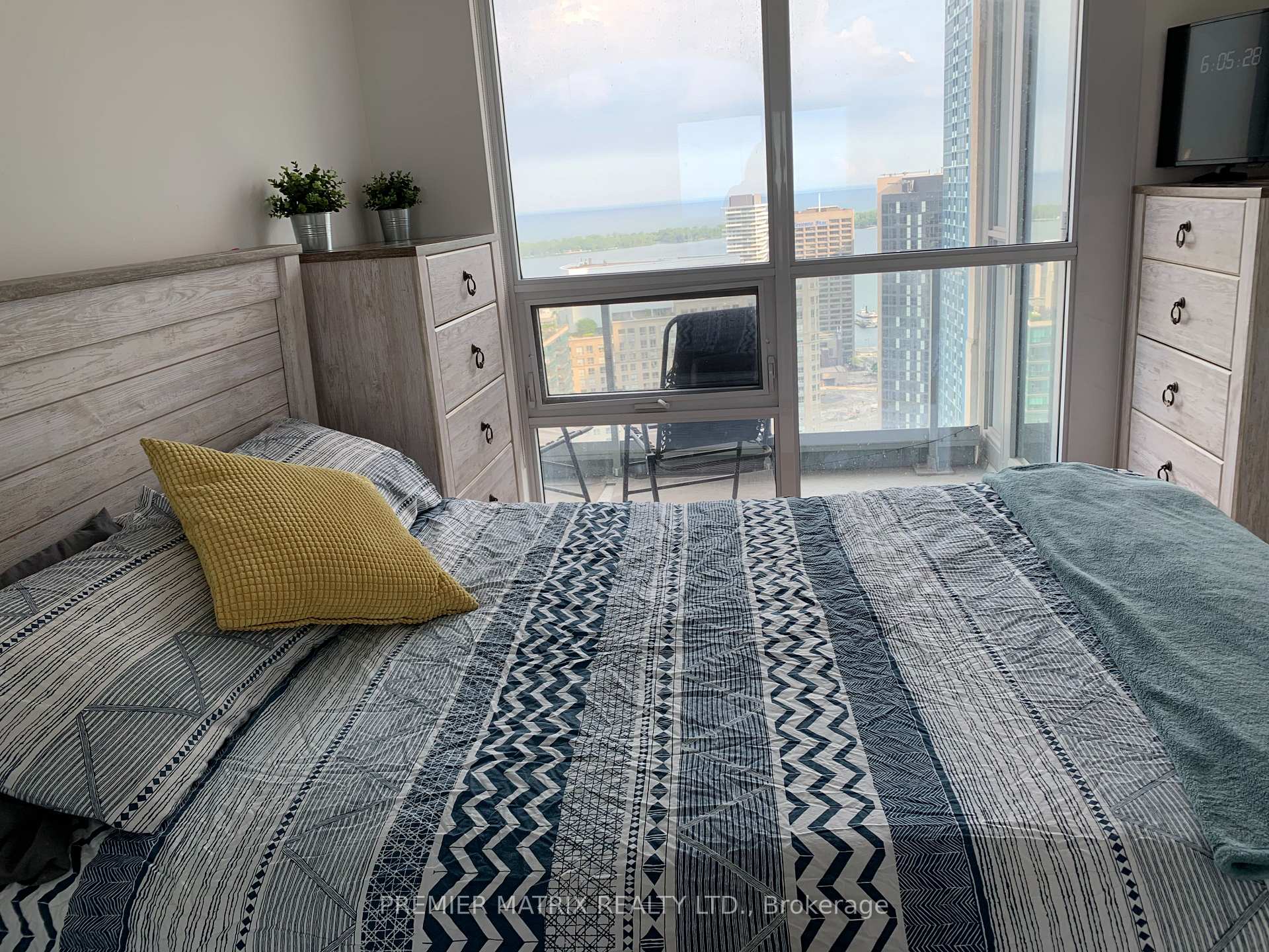 Photo 15 of Unit 3508, 88 Scott Street, Toronto, Church-Yonge Corridor — HOMEH