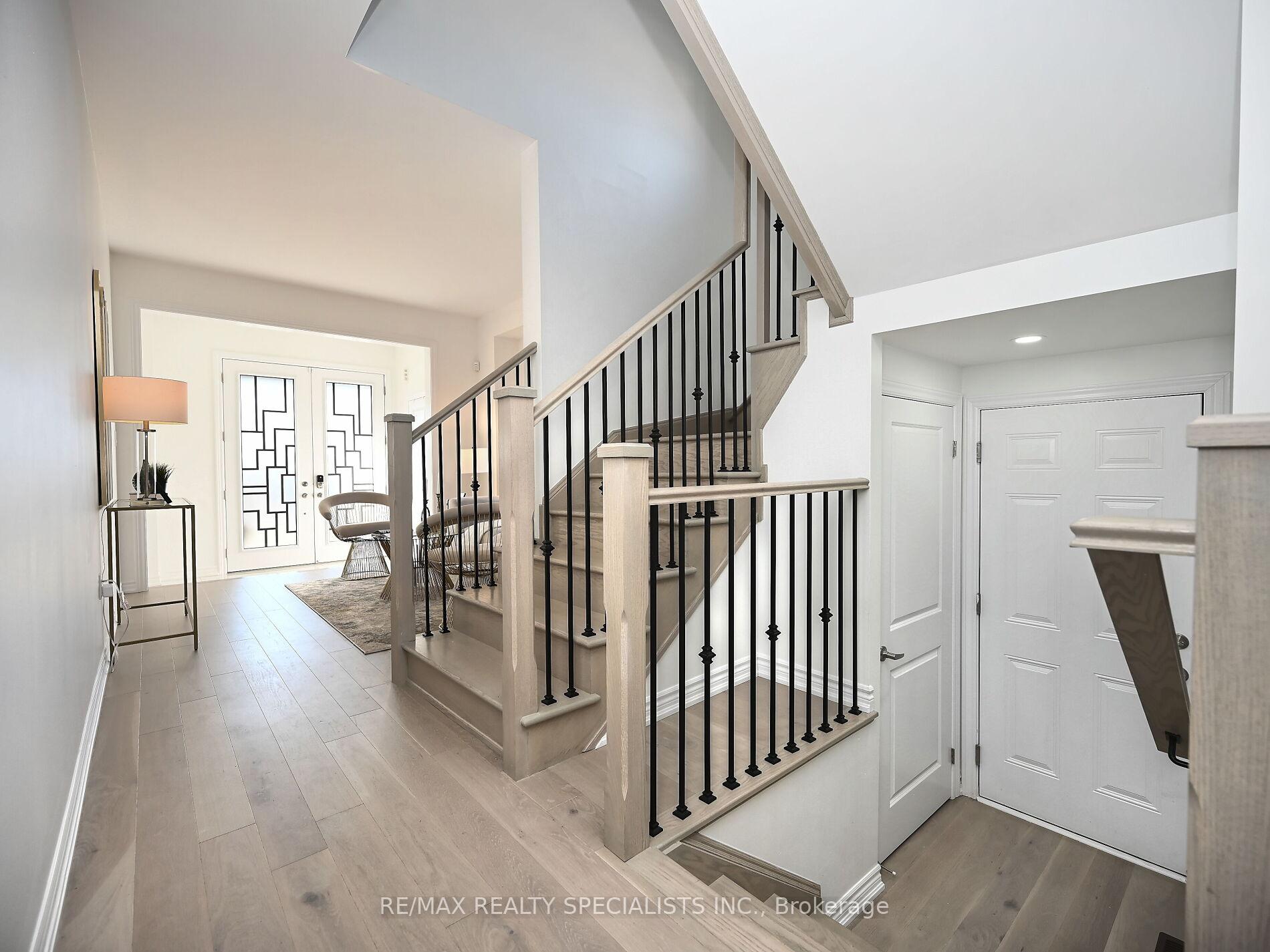 Photo 7 of 41 Calabria Drive, Caledon, Rural Caledon — HOMEH