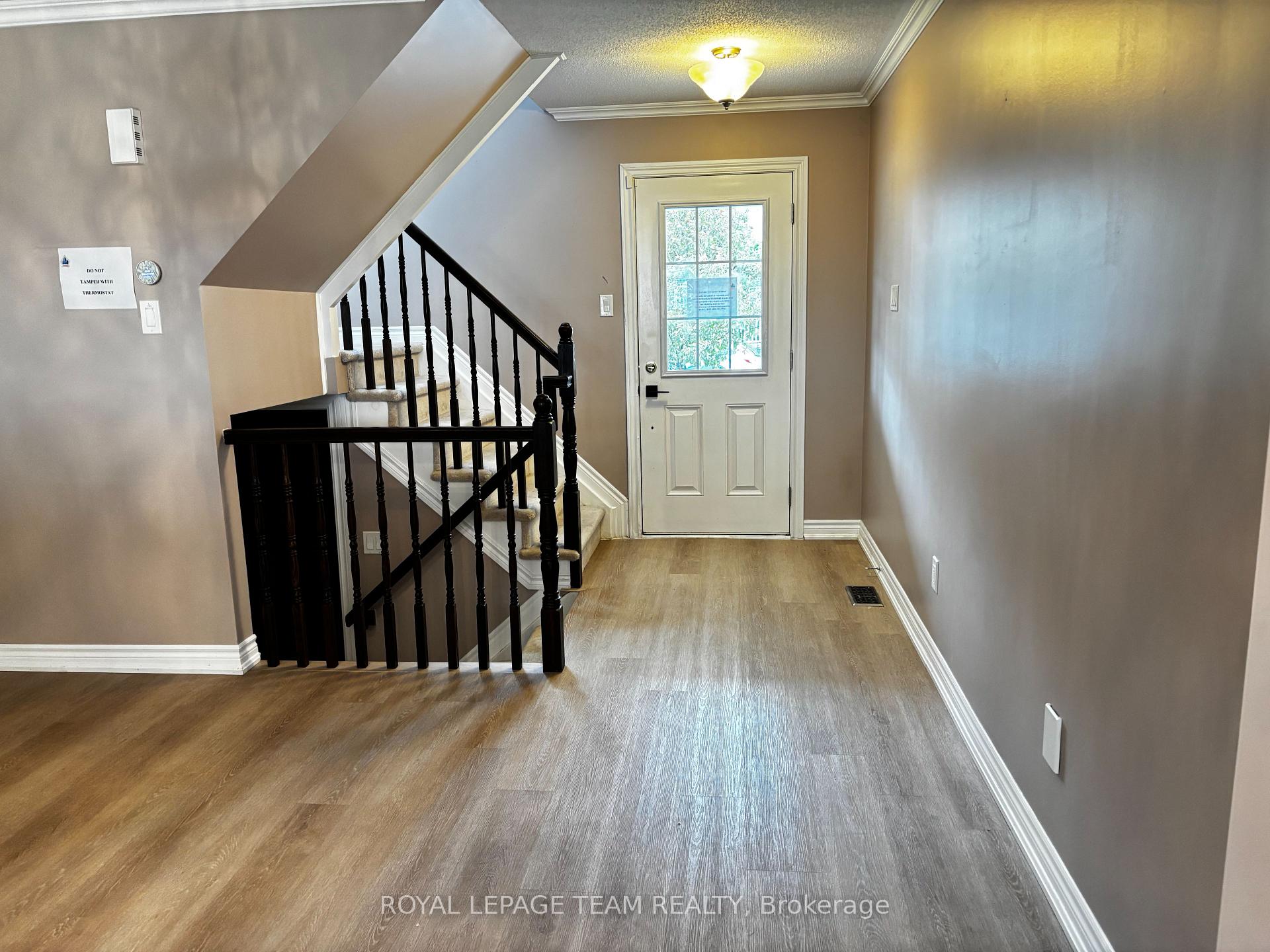 Photo 2 of 420 Meadowhawk Crescent, Ottawa, Barrhaven - Half Moon Bay — HOMEH