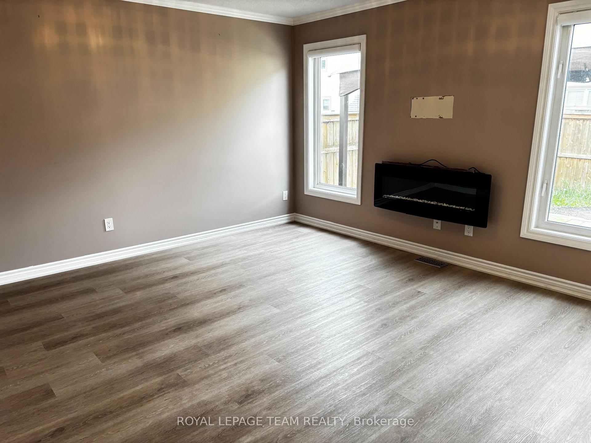 Photo 10 of 420 Meadowhawk Crescent, Ottawa, Barrhaven - Half Moon Bay — HOMEH