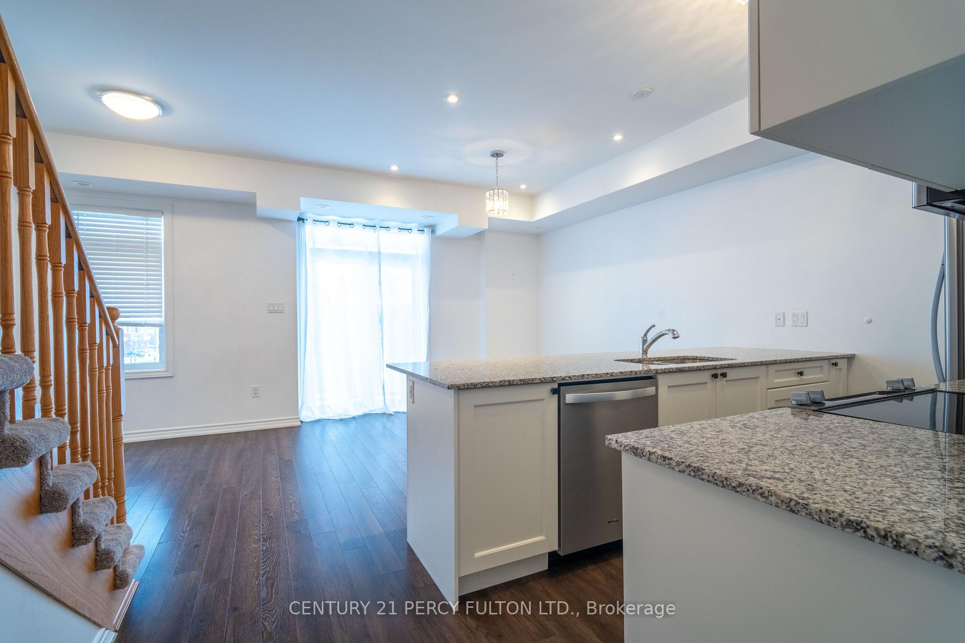 Photo 6 of Unit 252, 1724 Grenwich Glen, Pickering, Duffin Heights — HOMEH