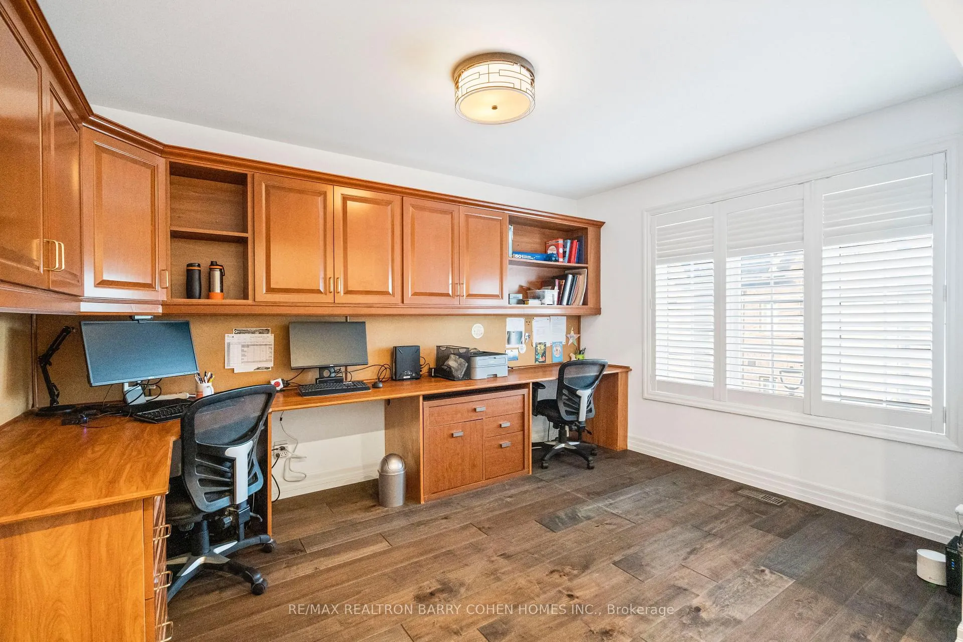 Photo 27 of 544C Scarlett Road, Etobicoke, Humber Heights — HOMEH