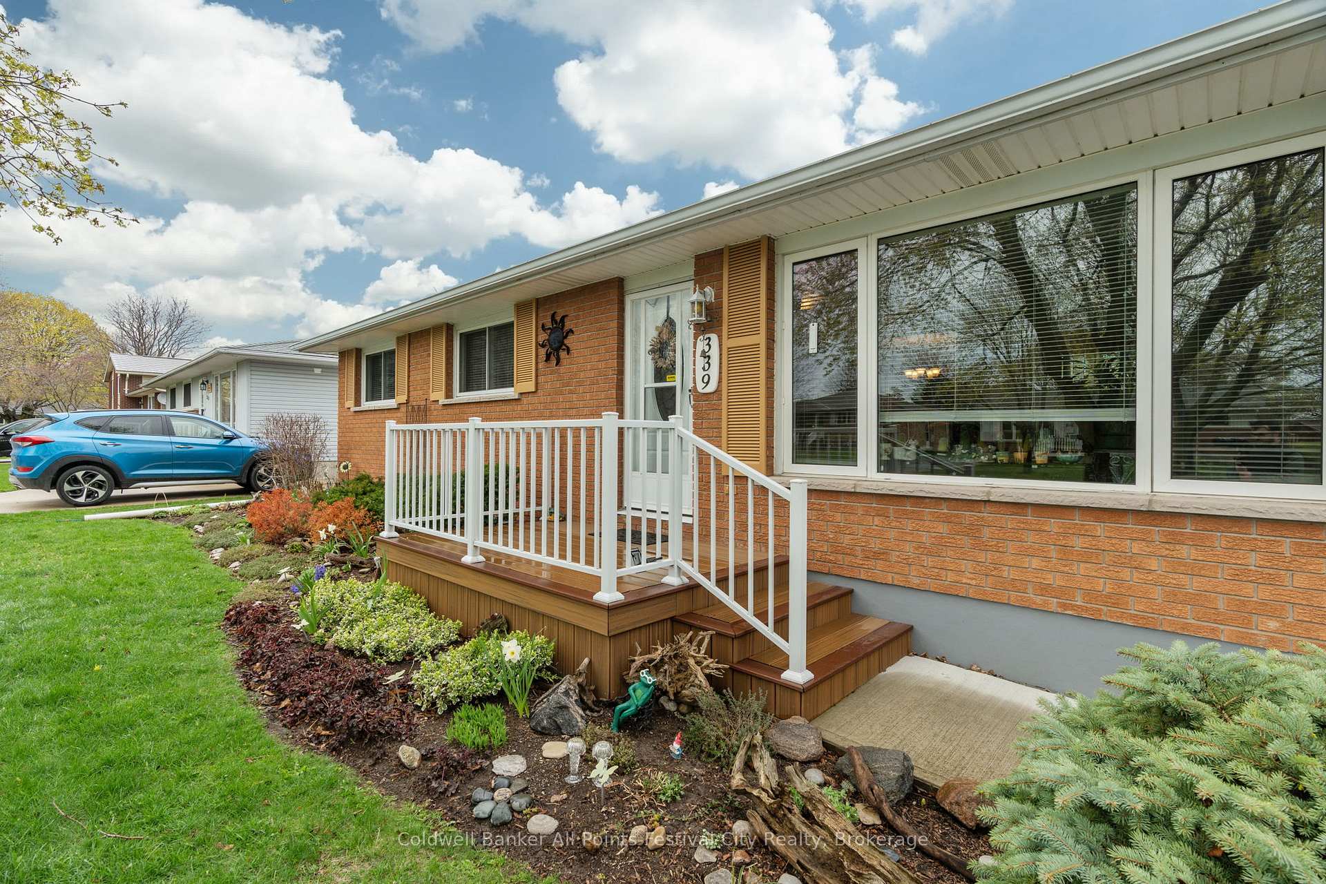 Photo 3 of 339 Suncoast Drive W, Goderich, Goderich (Town) — HOMEH