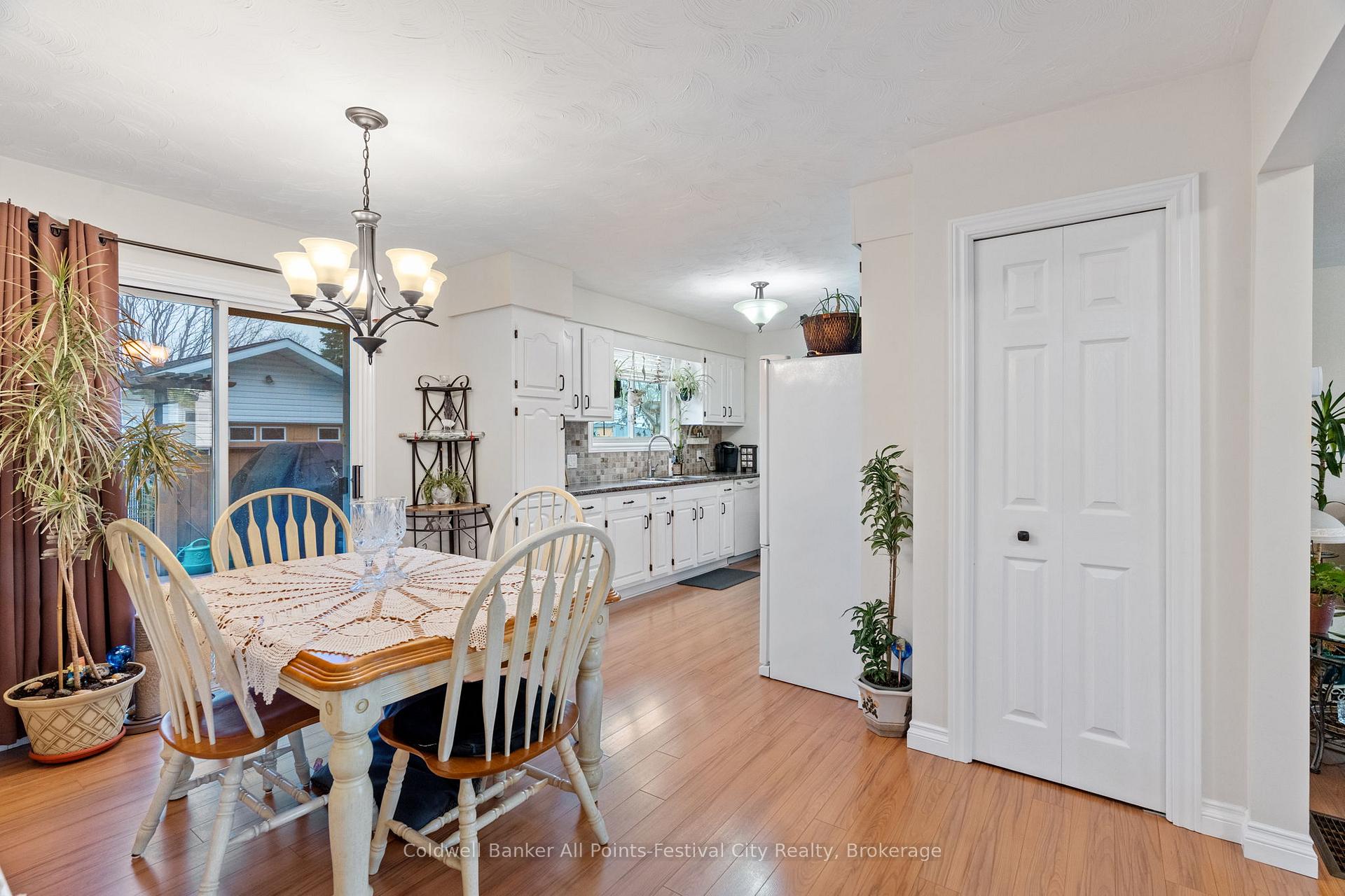 Photo 14 of 339 Suncoast Drive W, Goderich, Goderich (Town) — HOMEH