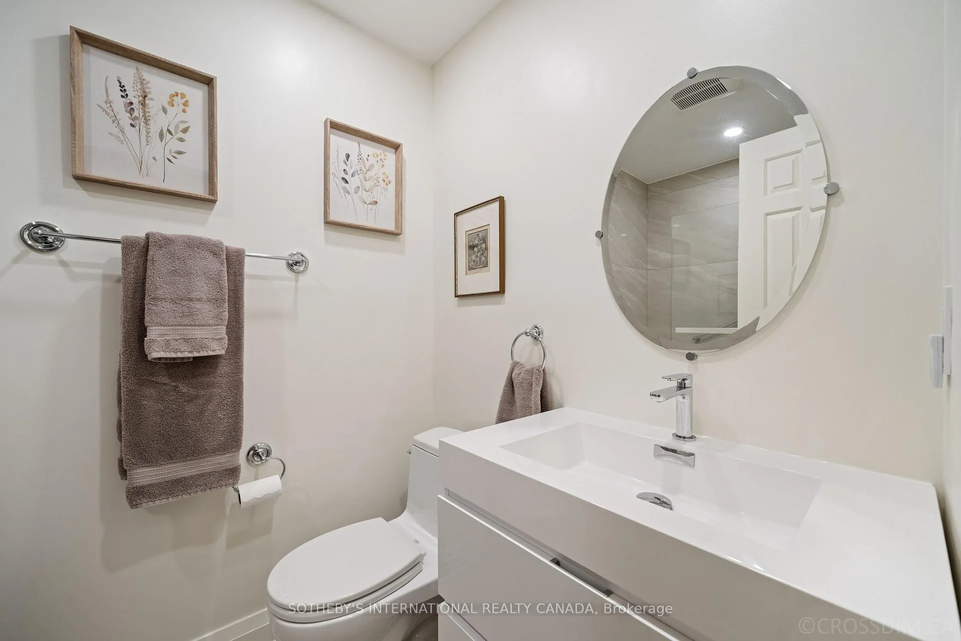 Photo 15 of 37 Sylvan Valleyway, Toronto, Bedford Park-Nortown — HOMEH