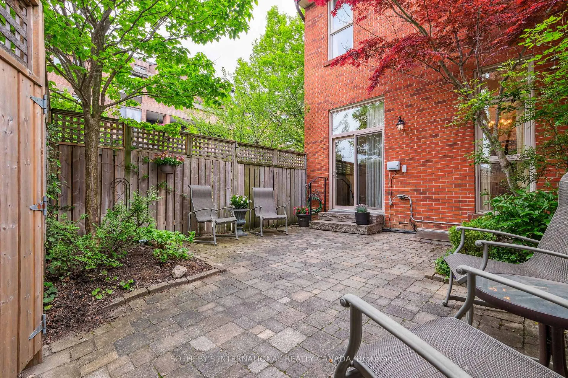 Photo 20 of 37 Sylvan Valleyway, Toronto, Bedford Park-Nortown — HOMEH