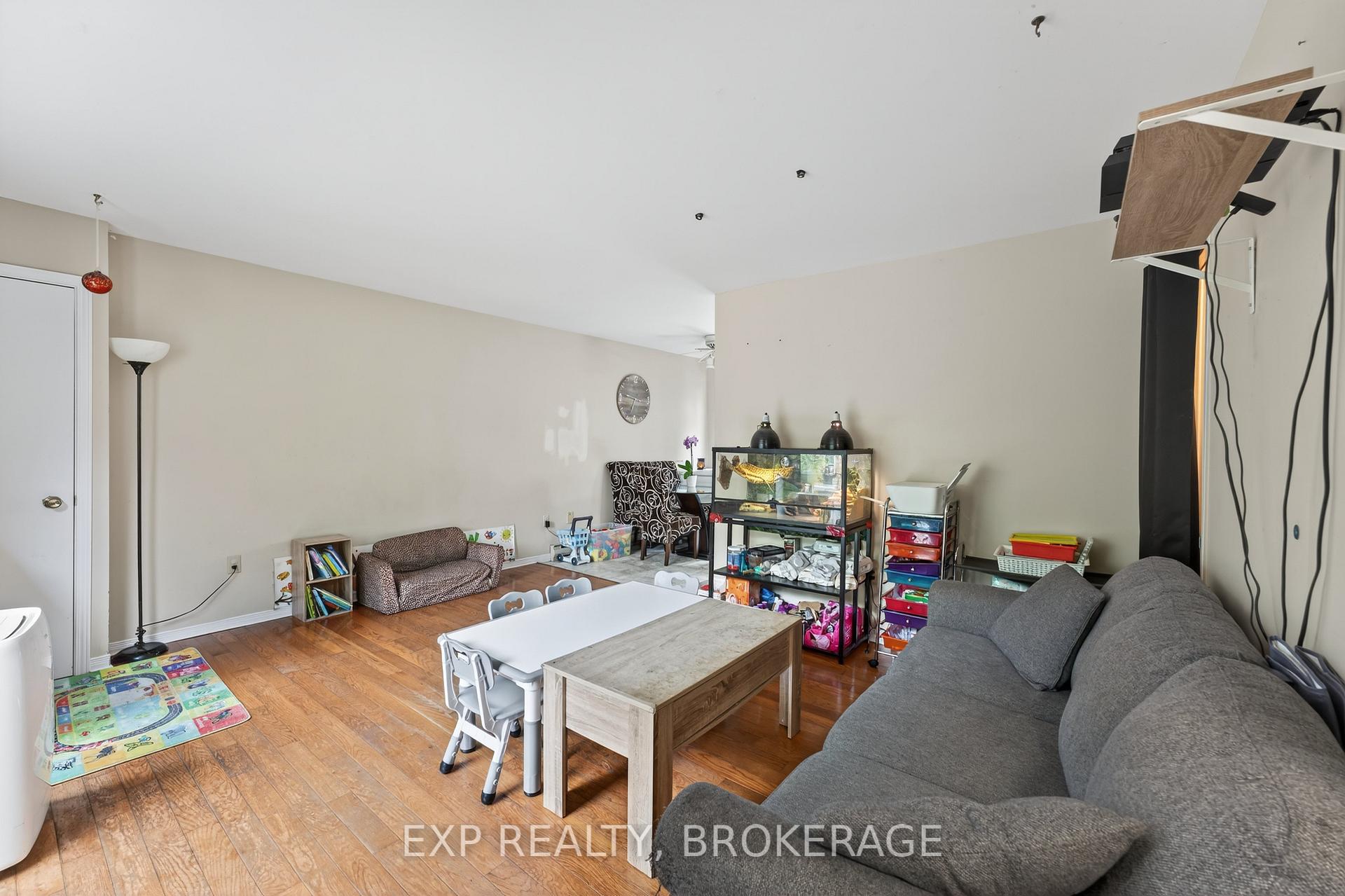 Photo 7 of 122 Birch Street, Gananoque — HOMEH