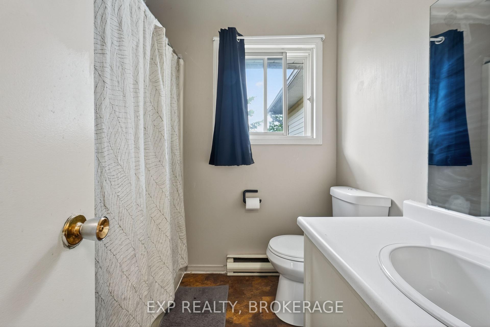 Photo 9 of 122 Birch Street, Gananoque — HOMEH