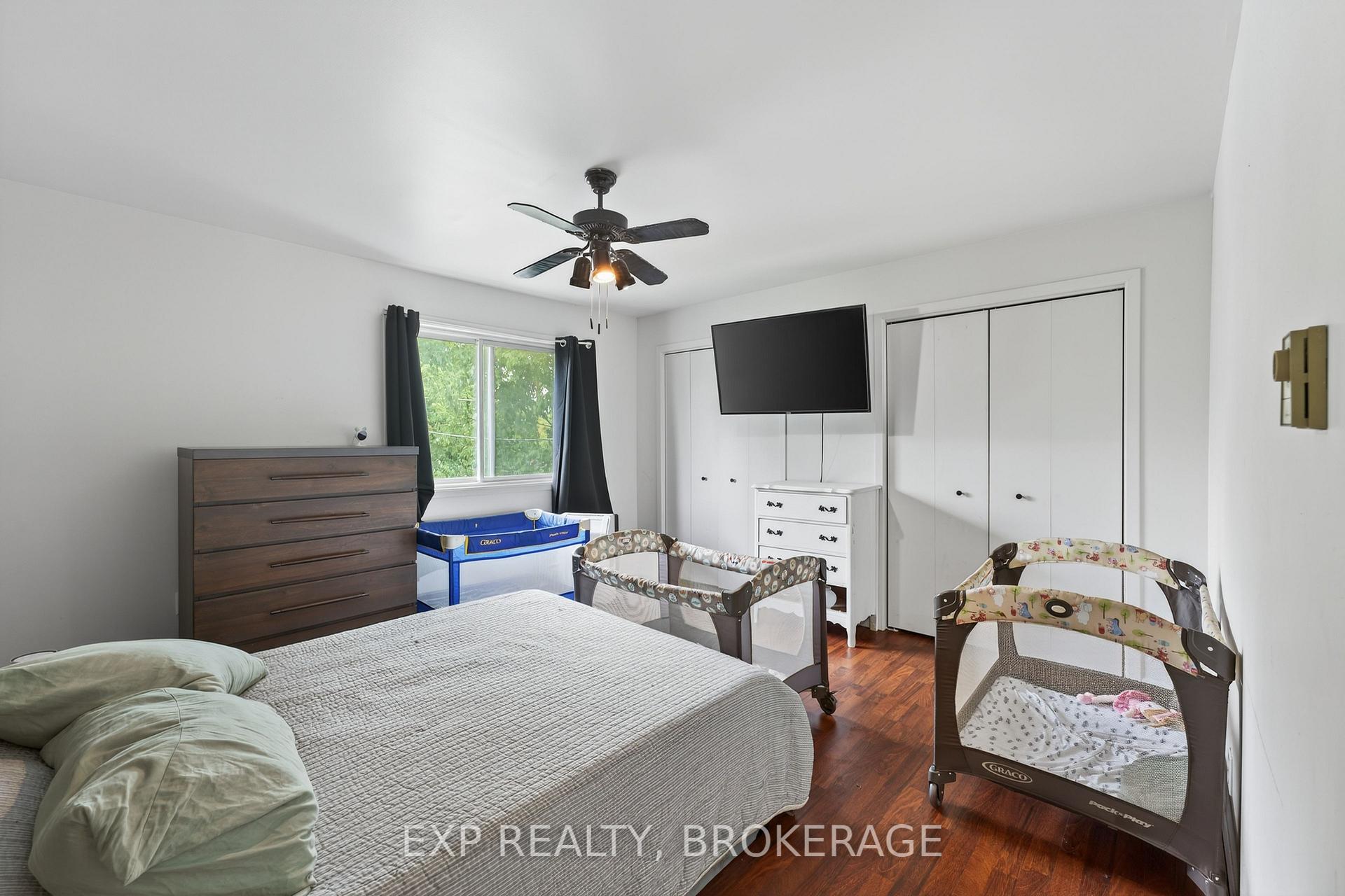 Photo 10 of 122 Birch Street, Gananoque — HOMEH