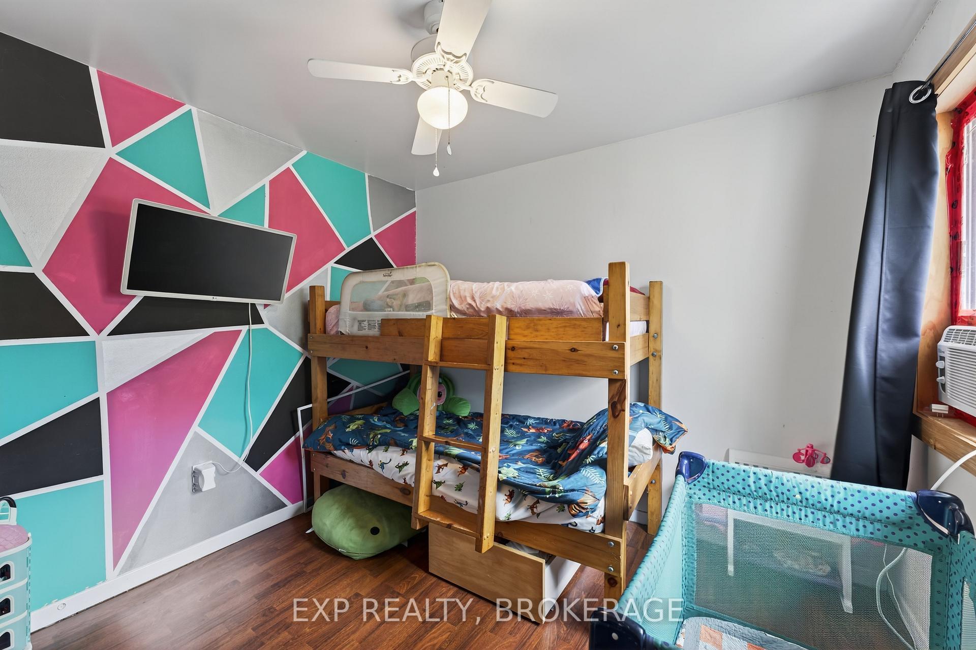 Photo 12 of 122 Birch Street, Gananoque — HOMEH