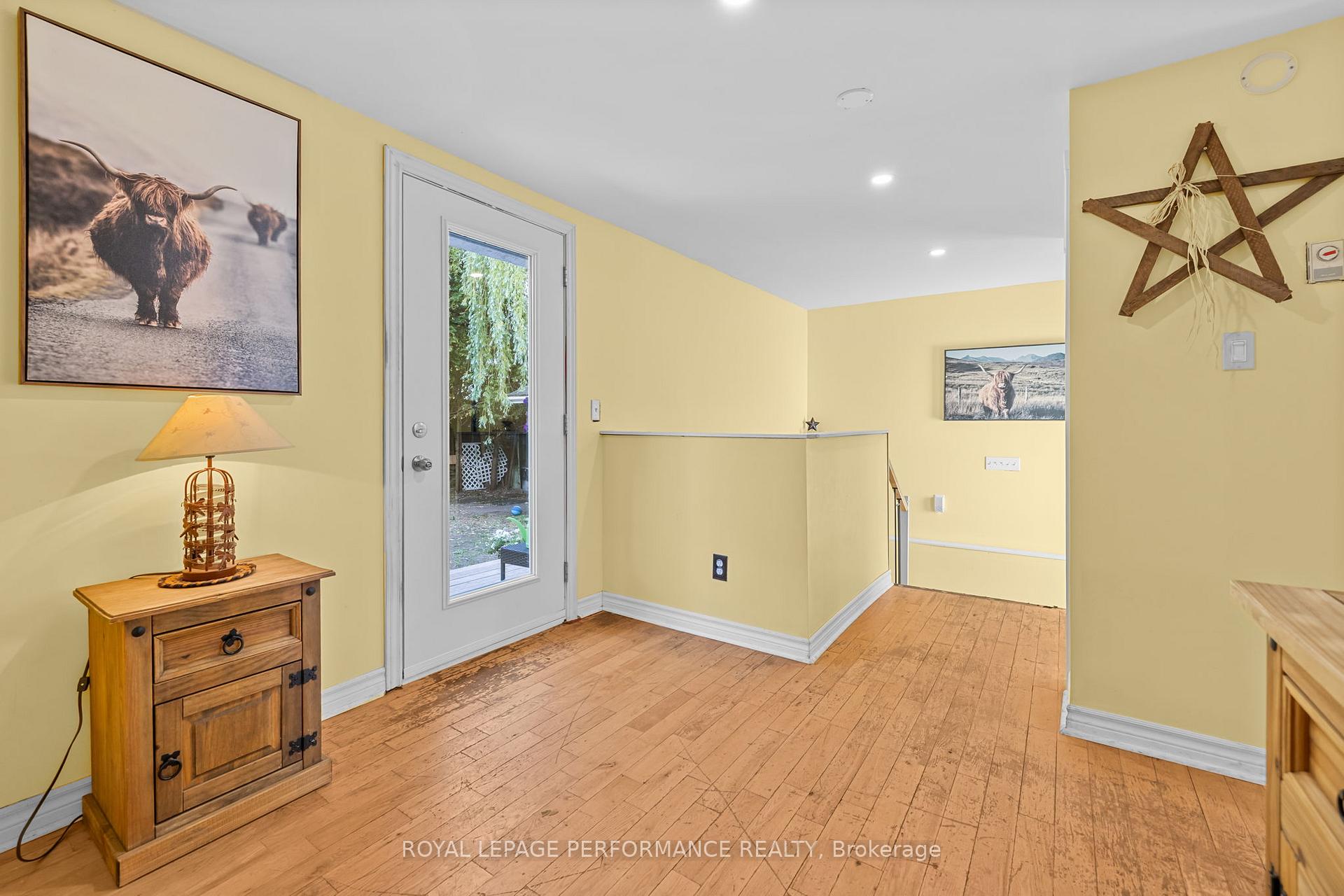 Photo 11 of 871 Queen Street, Champlain, L'Orignal — HOMEH