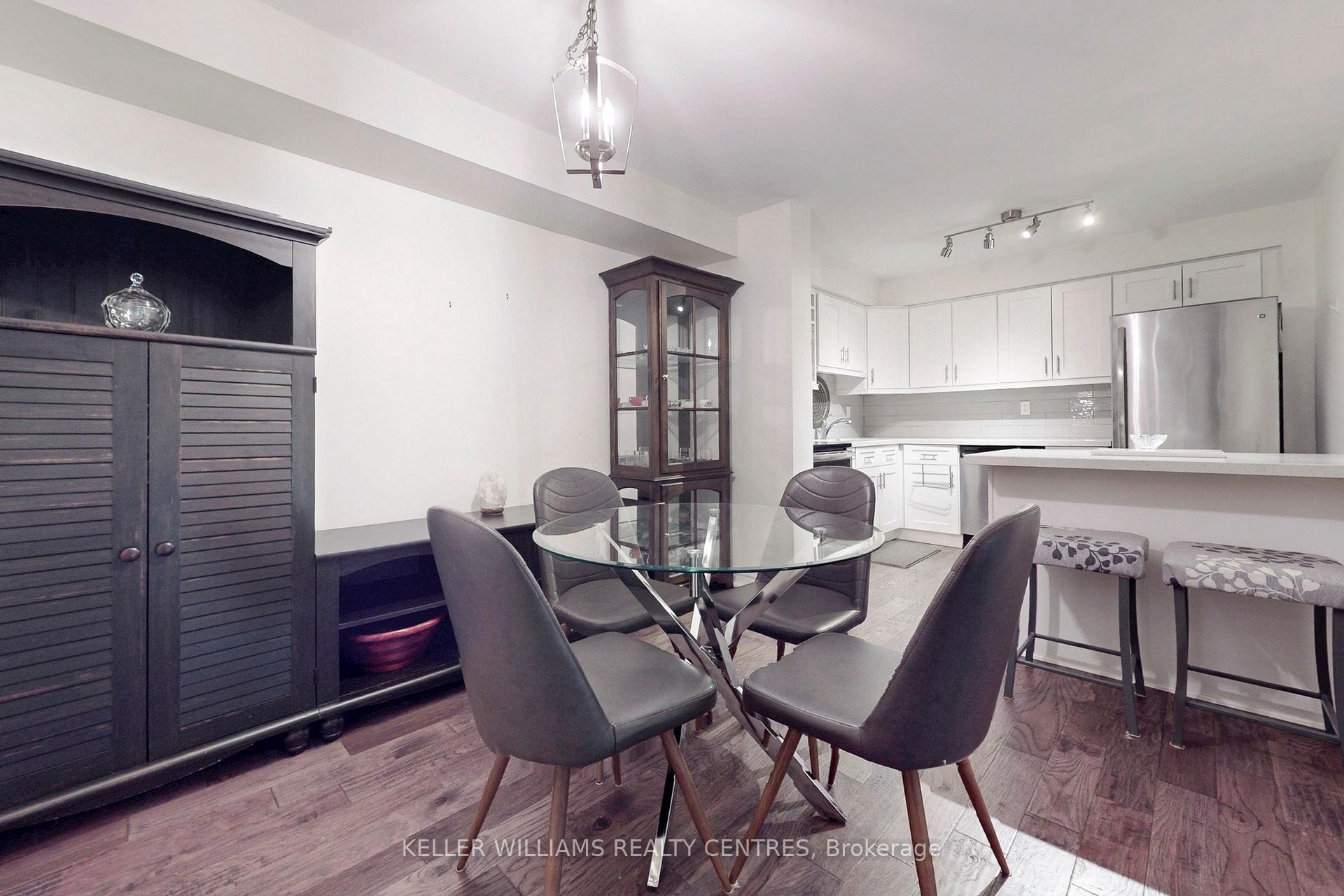 Photo 11 of Unit 85, 237 Milestone Crescent, Aurora, Aurora Village — HOMEH