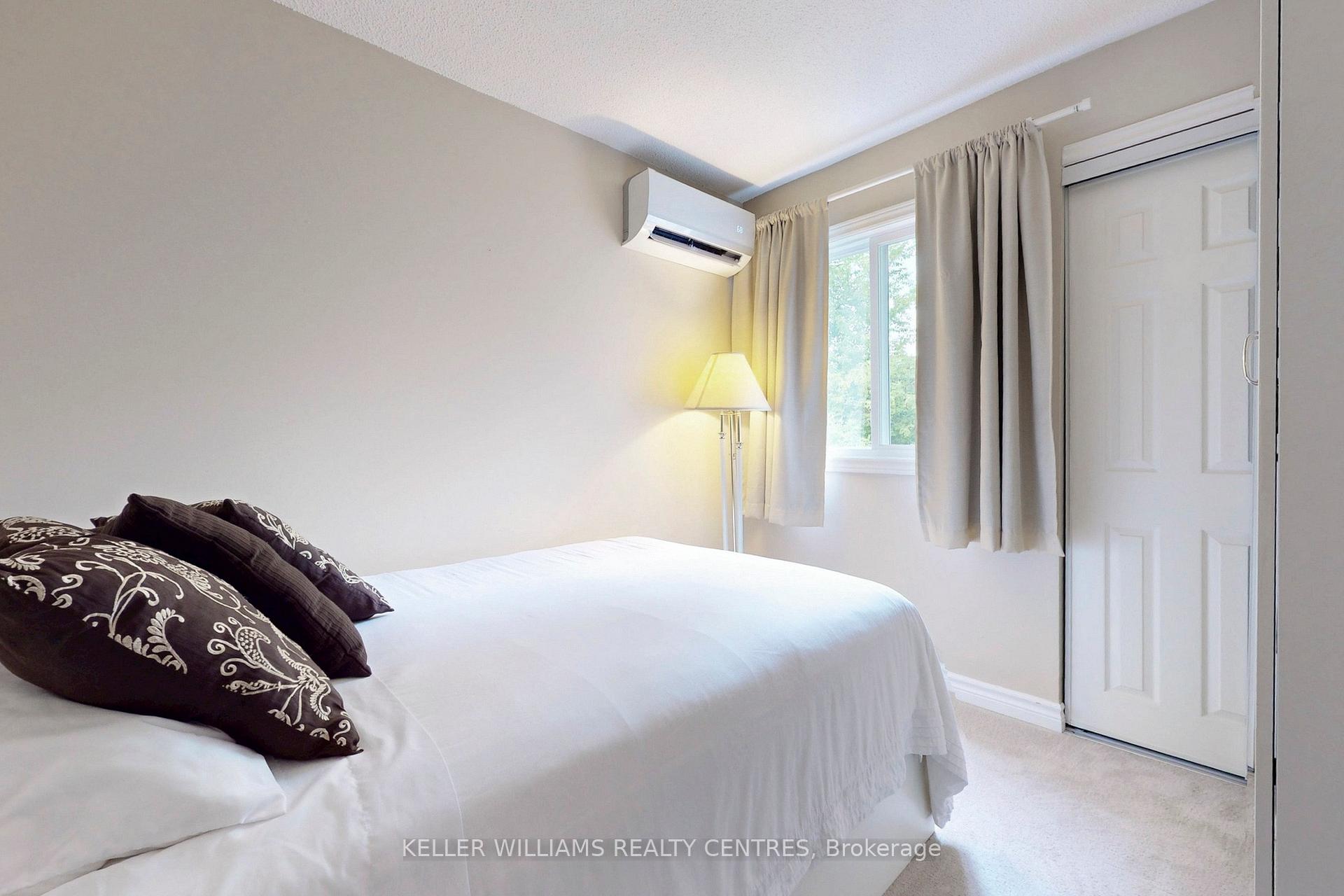 Photo 17 of Unit 85, 237 Milestone Crescent, Aurora, Aurora Village — HOMEH