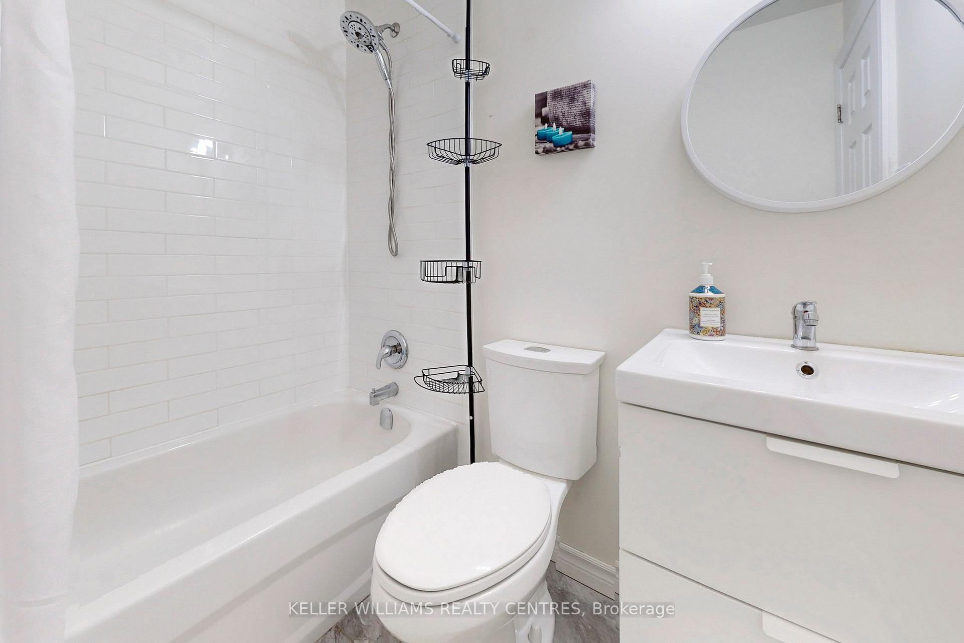Photo 20 of Unit 85, 237 Milestone Crescent, Aurora, Aurora Village — HOMEH