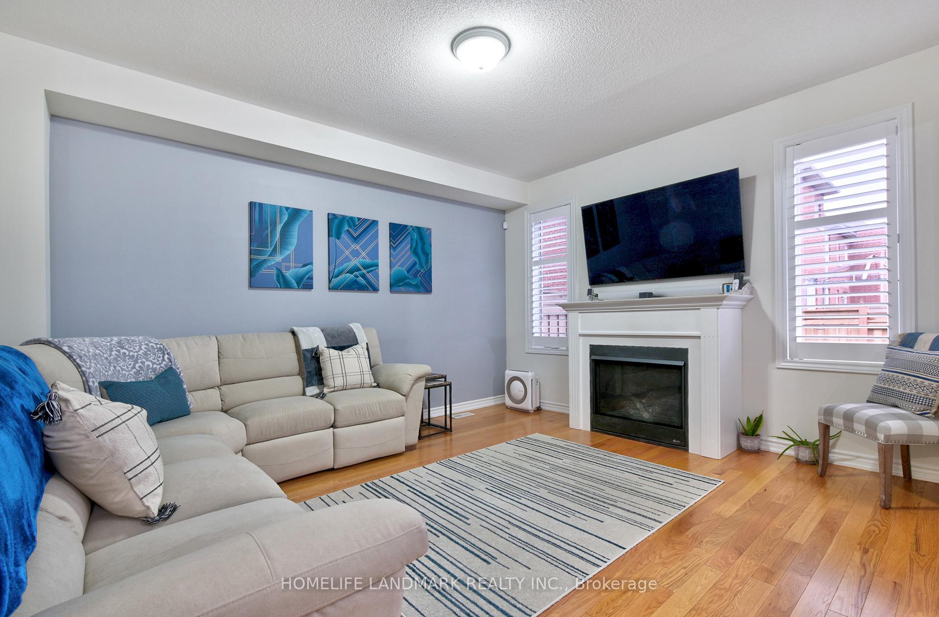 Photo 14 of 84 Workmen's Circle, Ajax, Northwest Ajax — HOMEH