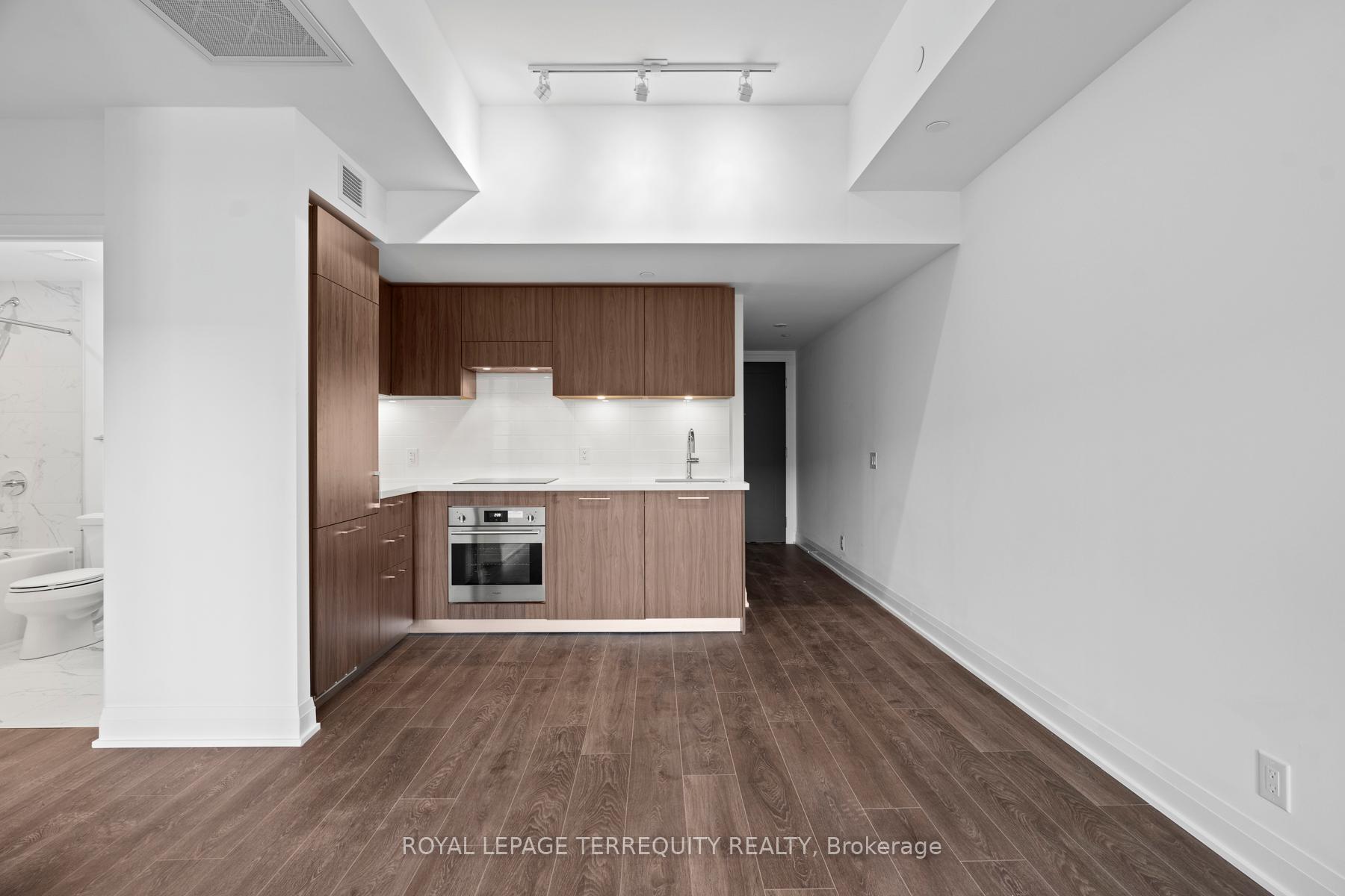 Photo 8 of Unit 627, 33 Frederick Todd Way, Toronto, Thorncliffe Park — HOMEH