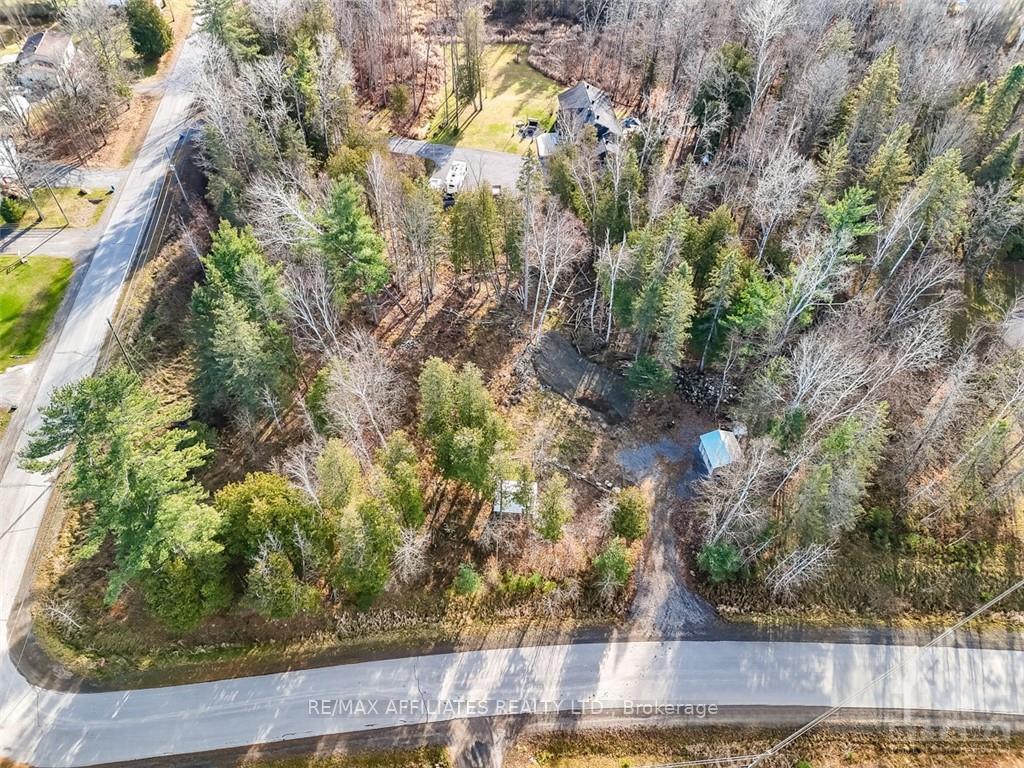 Photo 10 of 535 May Dean Drive, Ottawa, Fitzroy — HOMEH