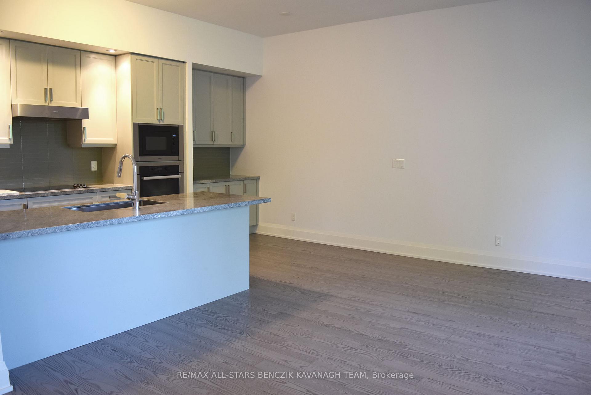 Photo 7 of Unit 225, 20 Fred Varley Drive, Markham, Unionville — HOMEH