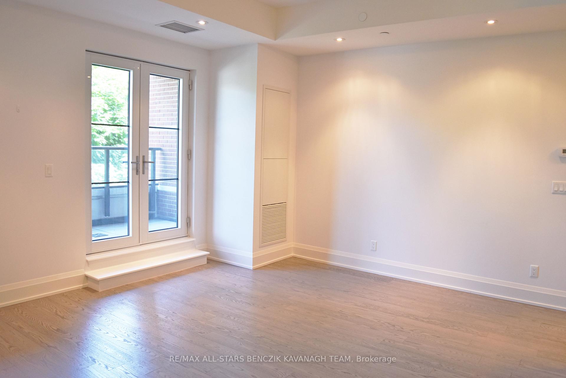 Photo 9 of Unit 225, 20 Fred Varley Drive, Markham, Unionville — HOMEH