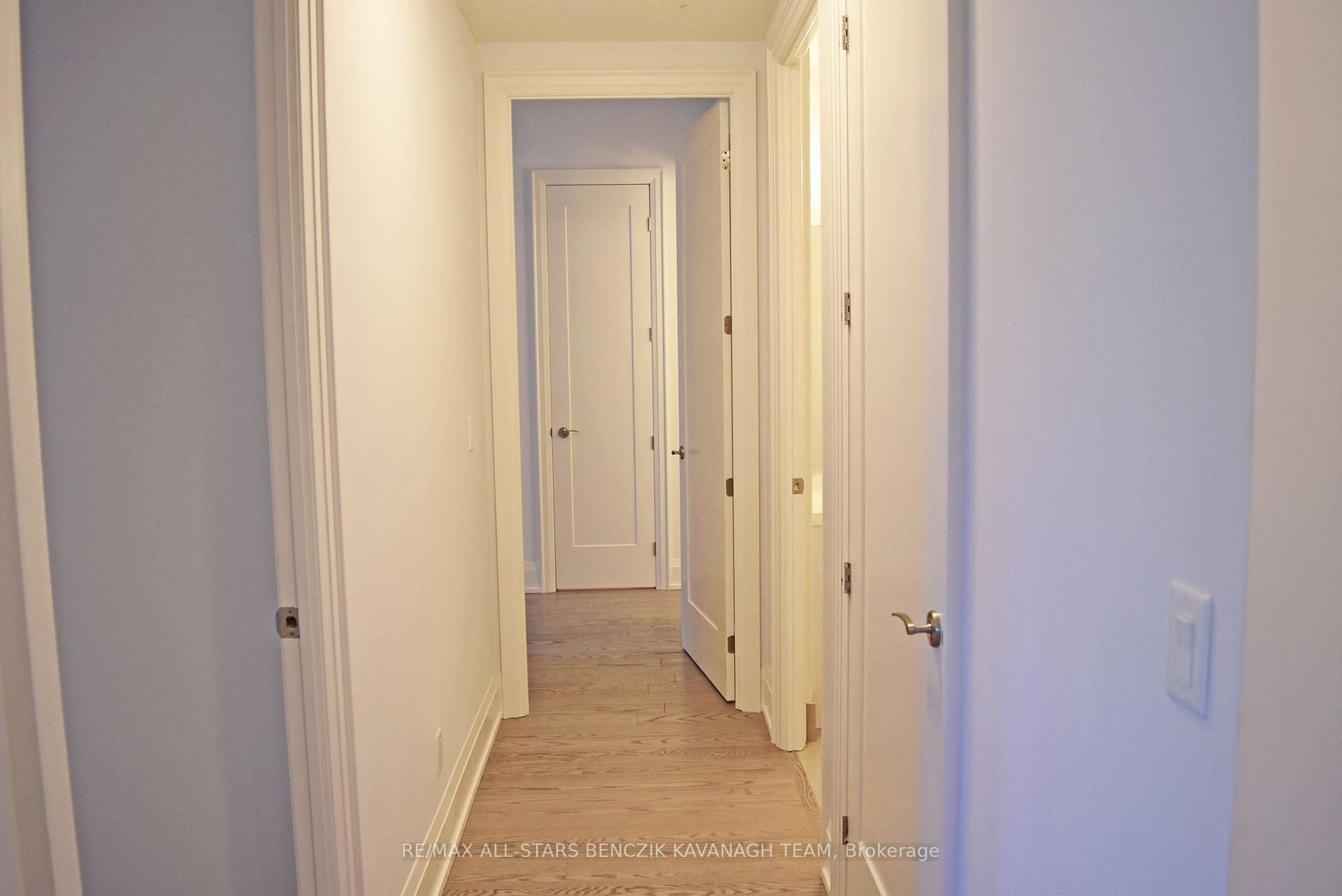 Photo 11 of Unit 225, 20 Fred Varley Drive, Markham, Unionville — HOMEH