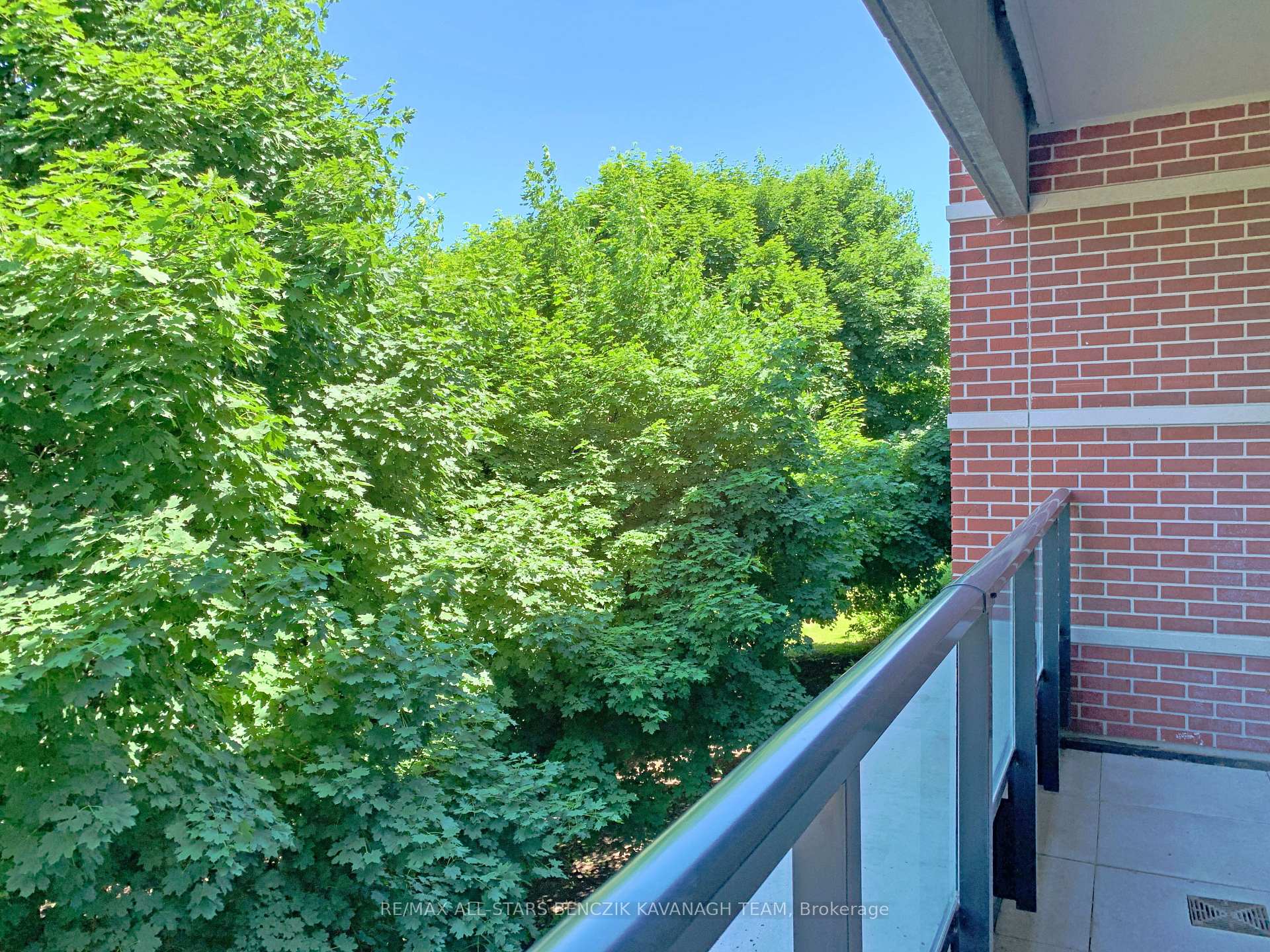 Photo 21 of Unit 225, 20 Fred Varley Drive, Markham, Unionville — HOMEH