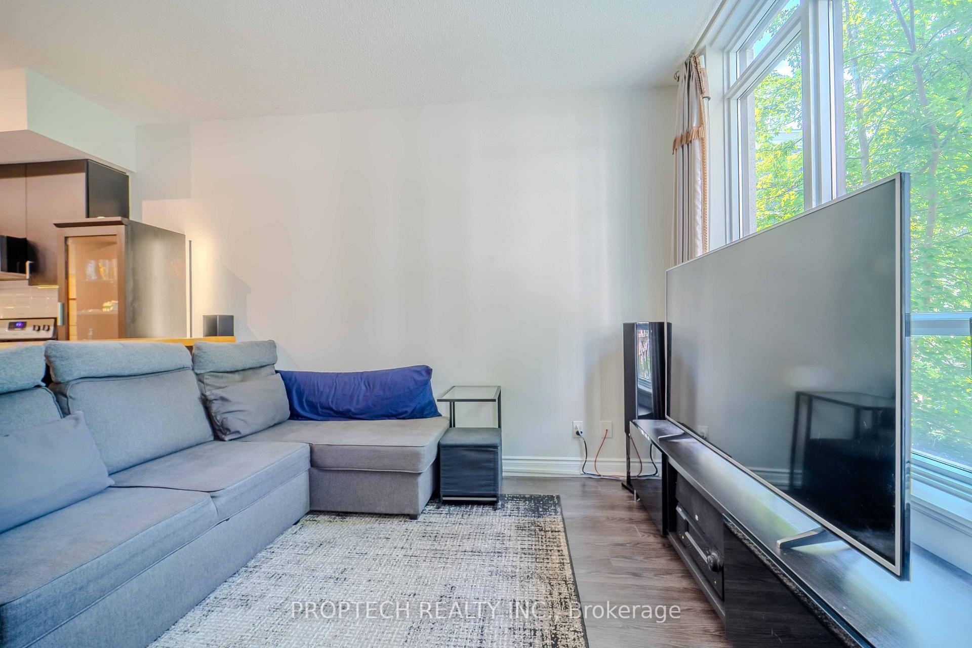 Photo 11 of Unit D320, 33 Clegg Road, Markham, Unionville — HOMEH